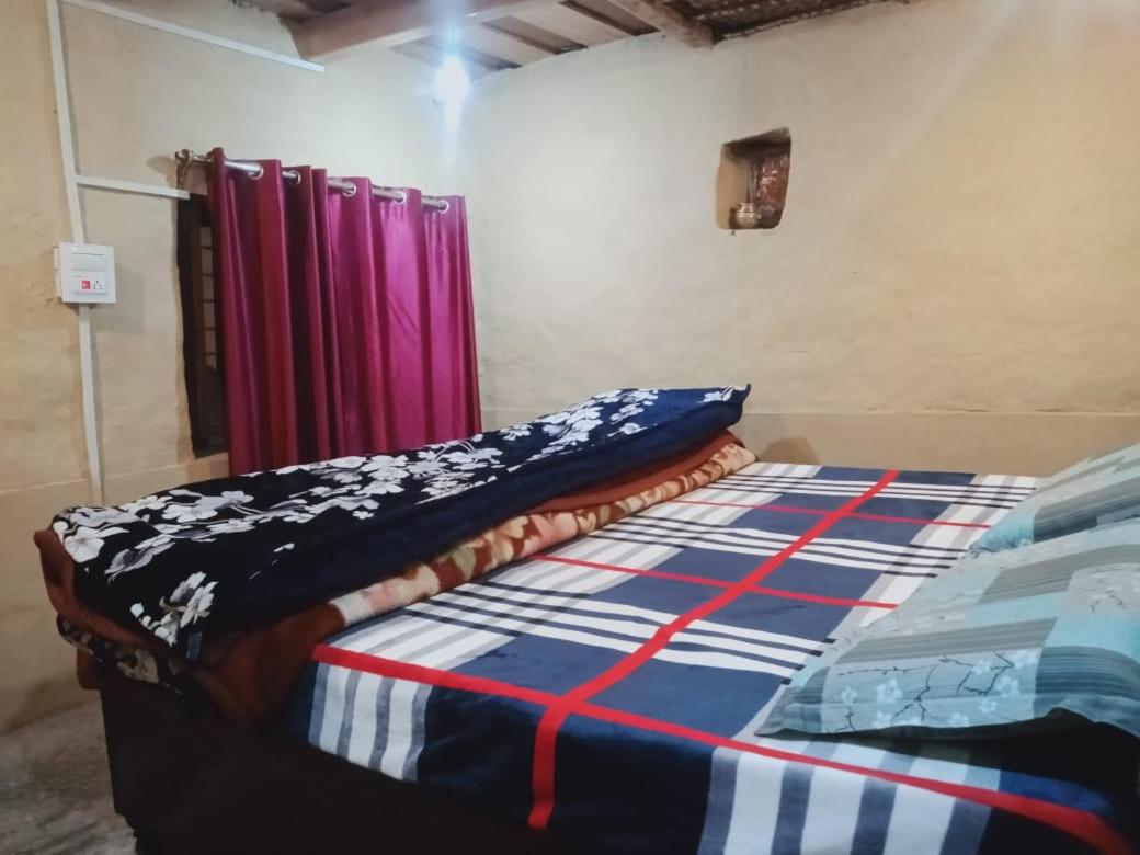 Budget Double Room photo 3