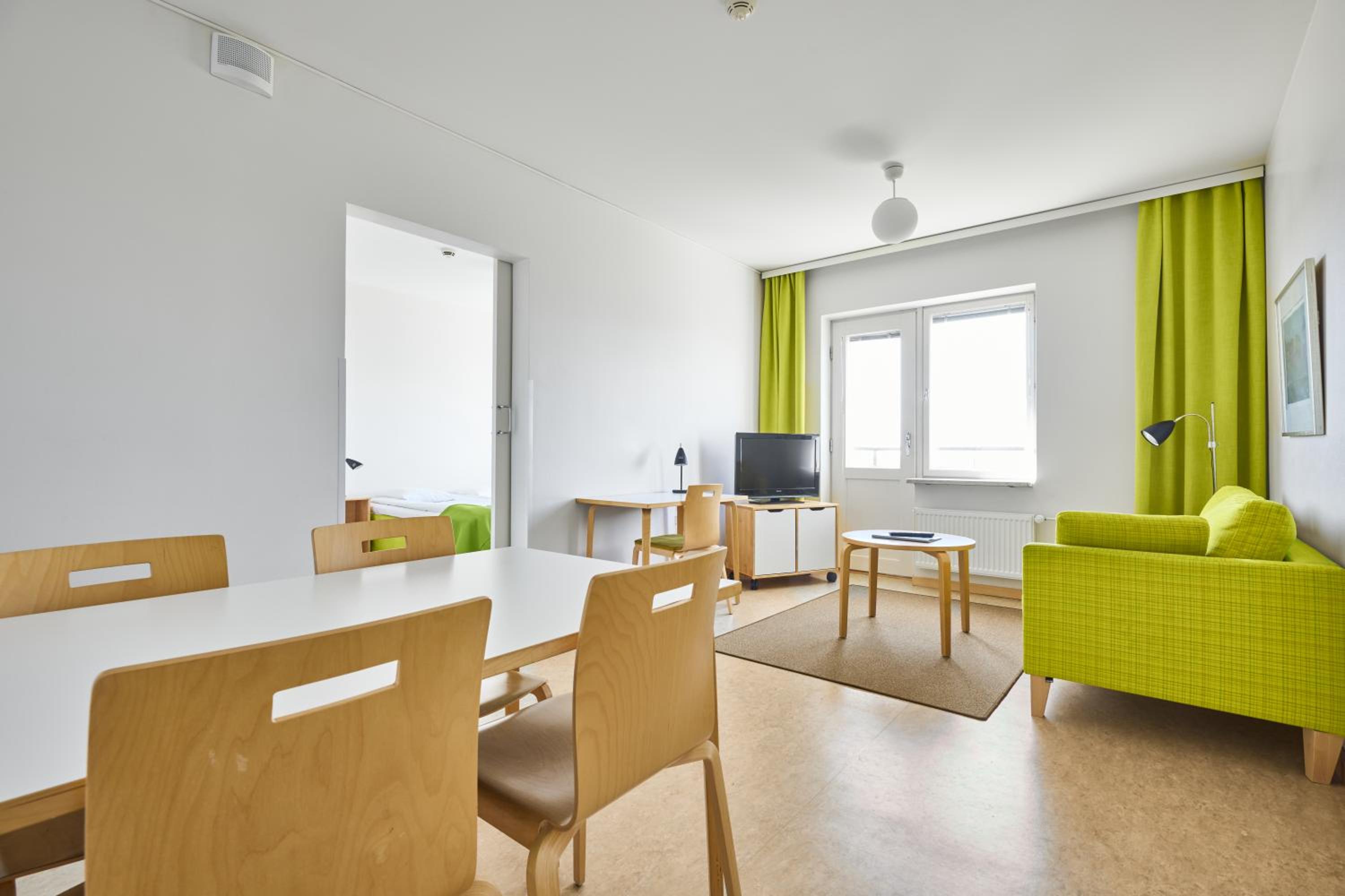 One-Bedroom Apartment