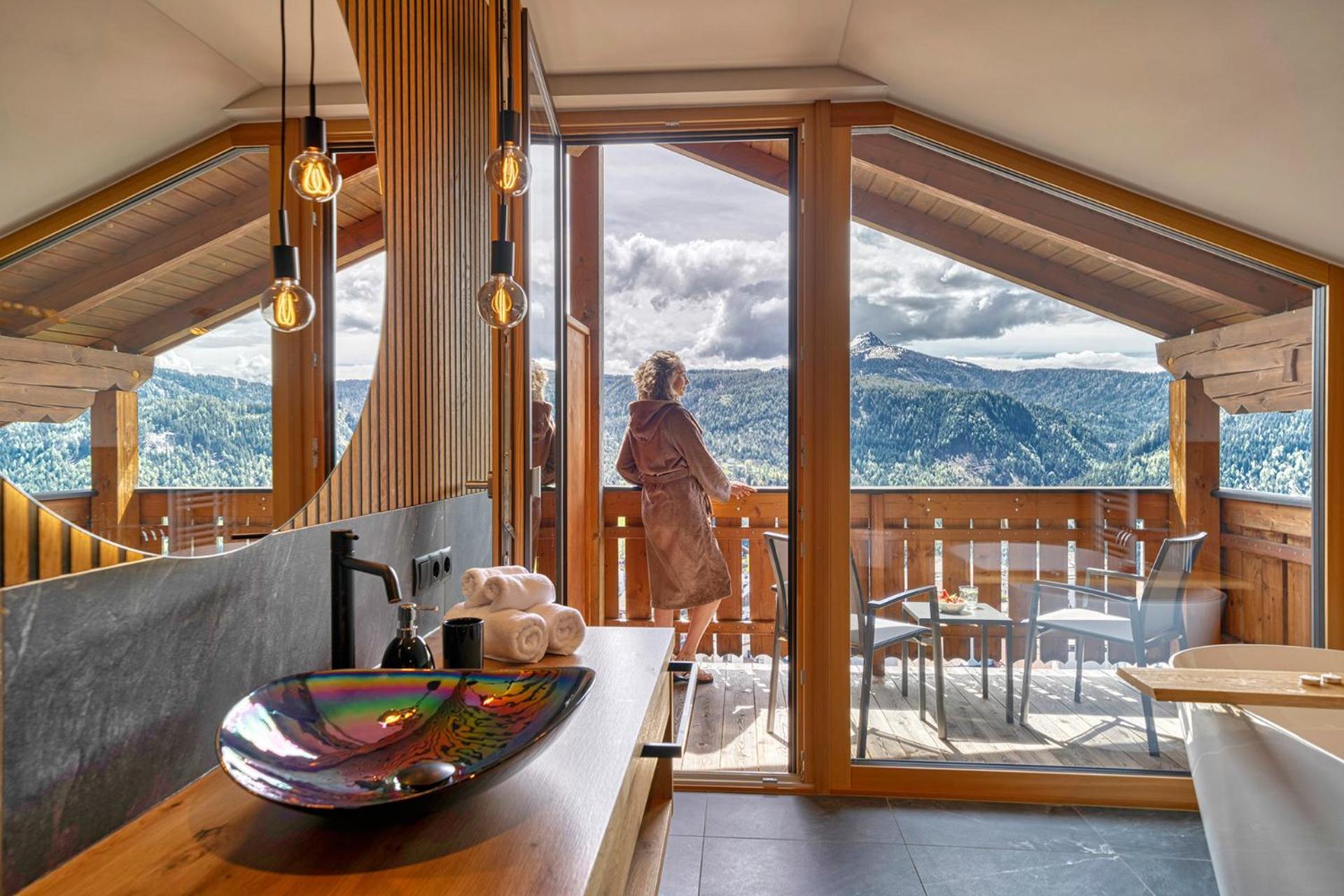 Superior One-Bedroom Apartment with Balcony - Photo 8