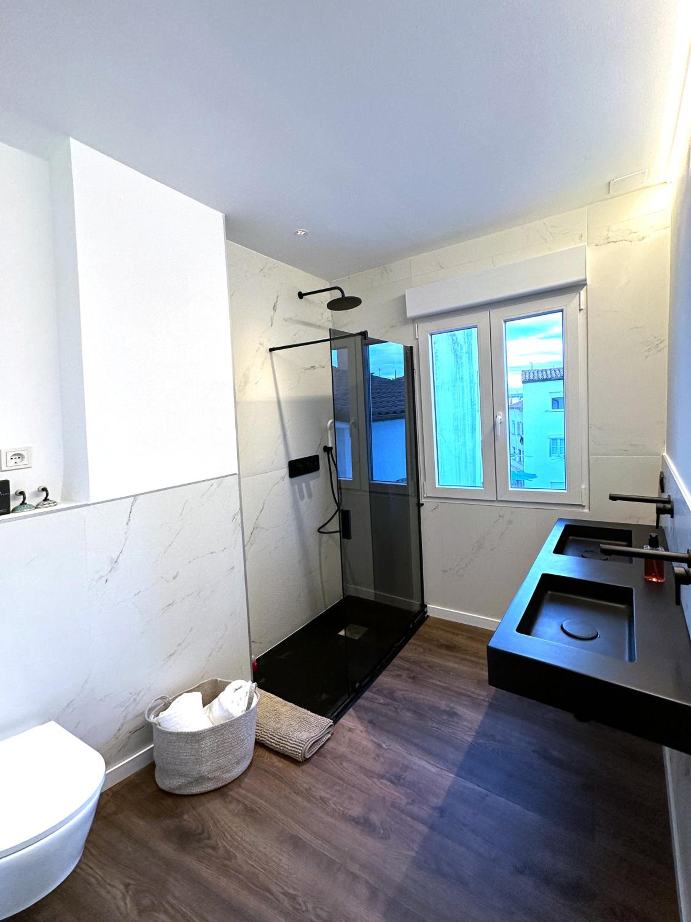 Two-Bedroom Apartment photo 2