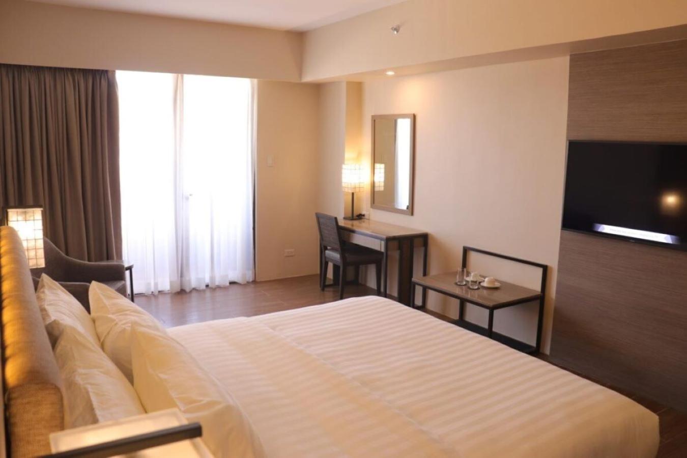 Deluxe Room - Photo 2