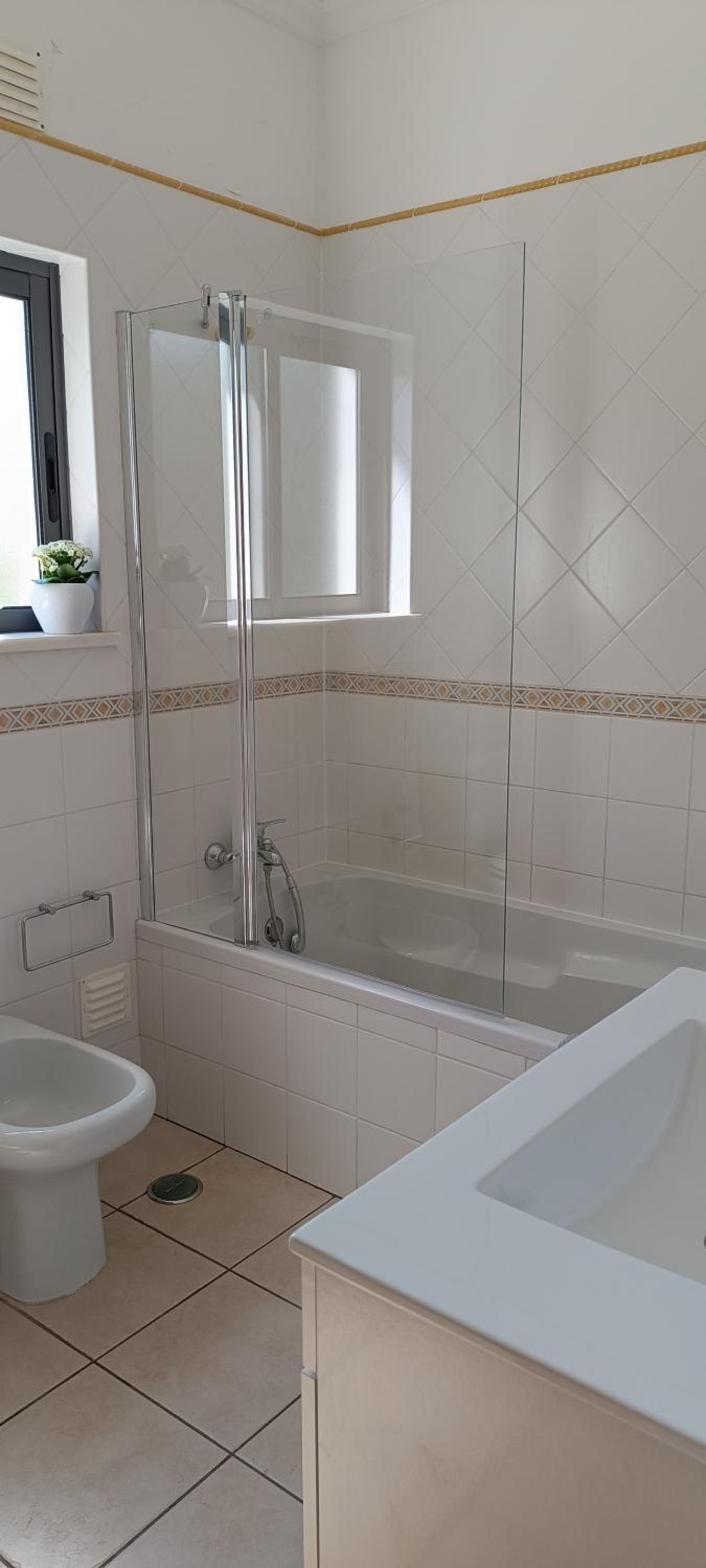 Superior One-Bedroom Apartment with Balcony - Photo 4