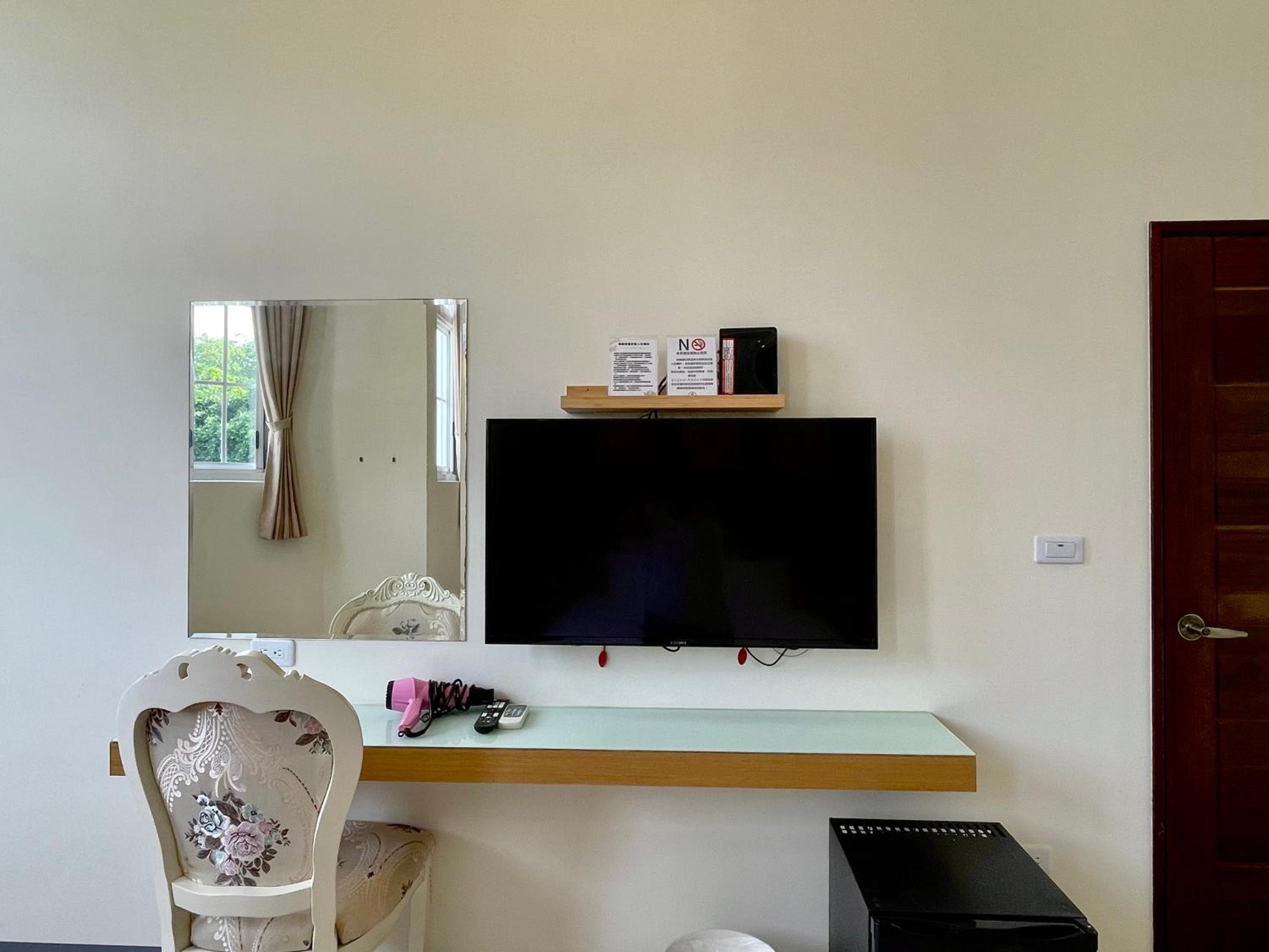 Deluxe Double Room - Photo 4