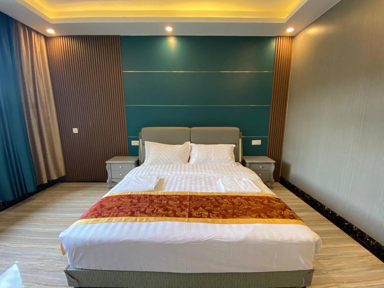 Large Double Room