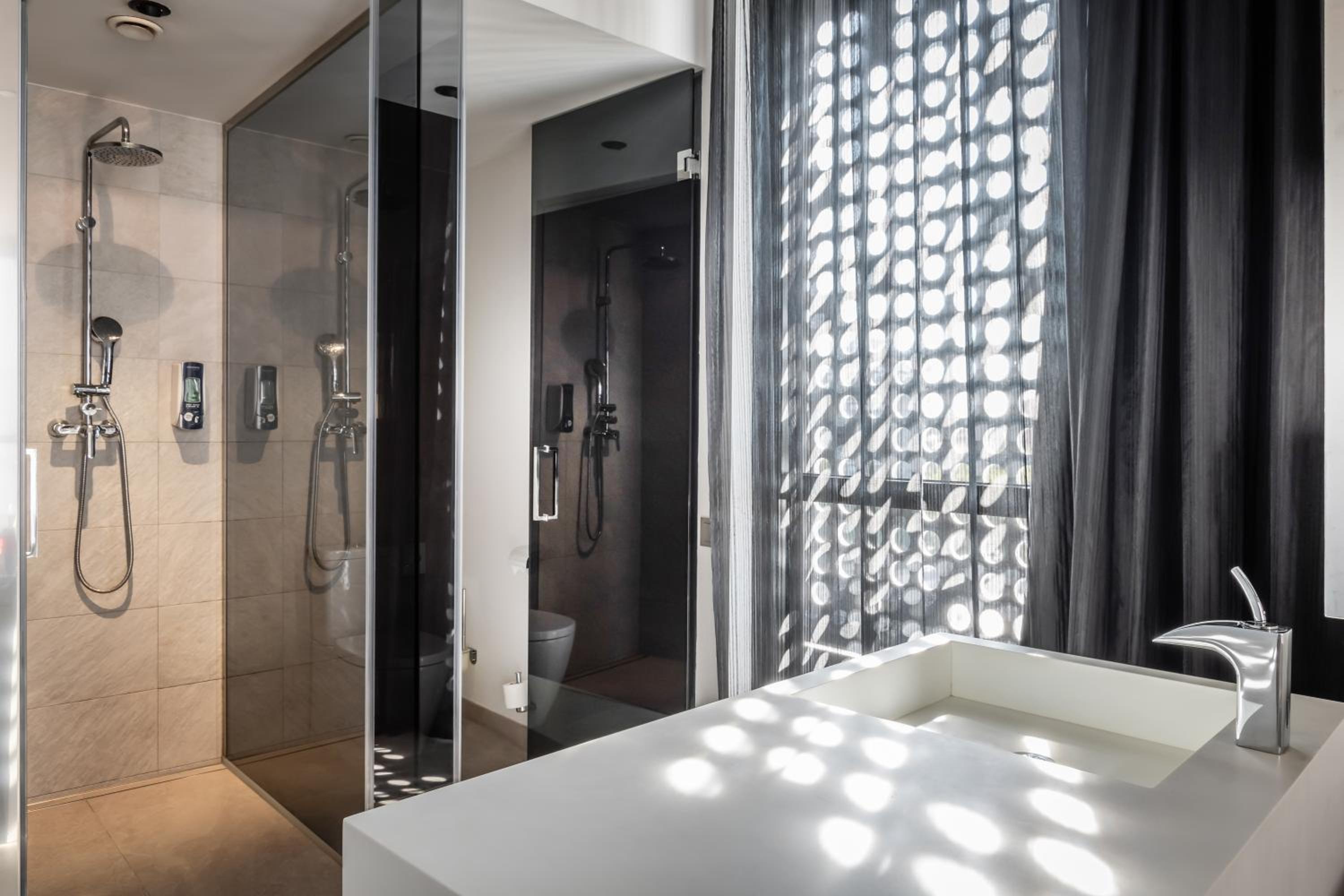 Suite with Spa Bath