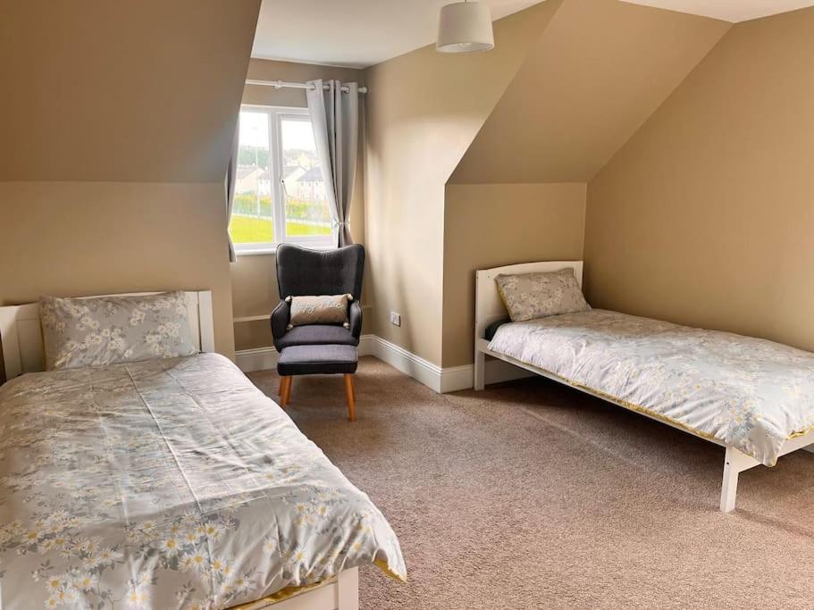 Four-Bedroom House photo 3