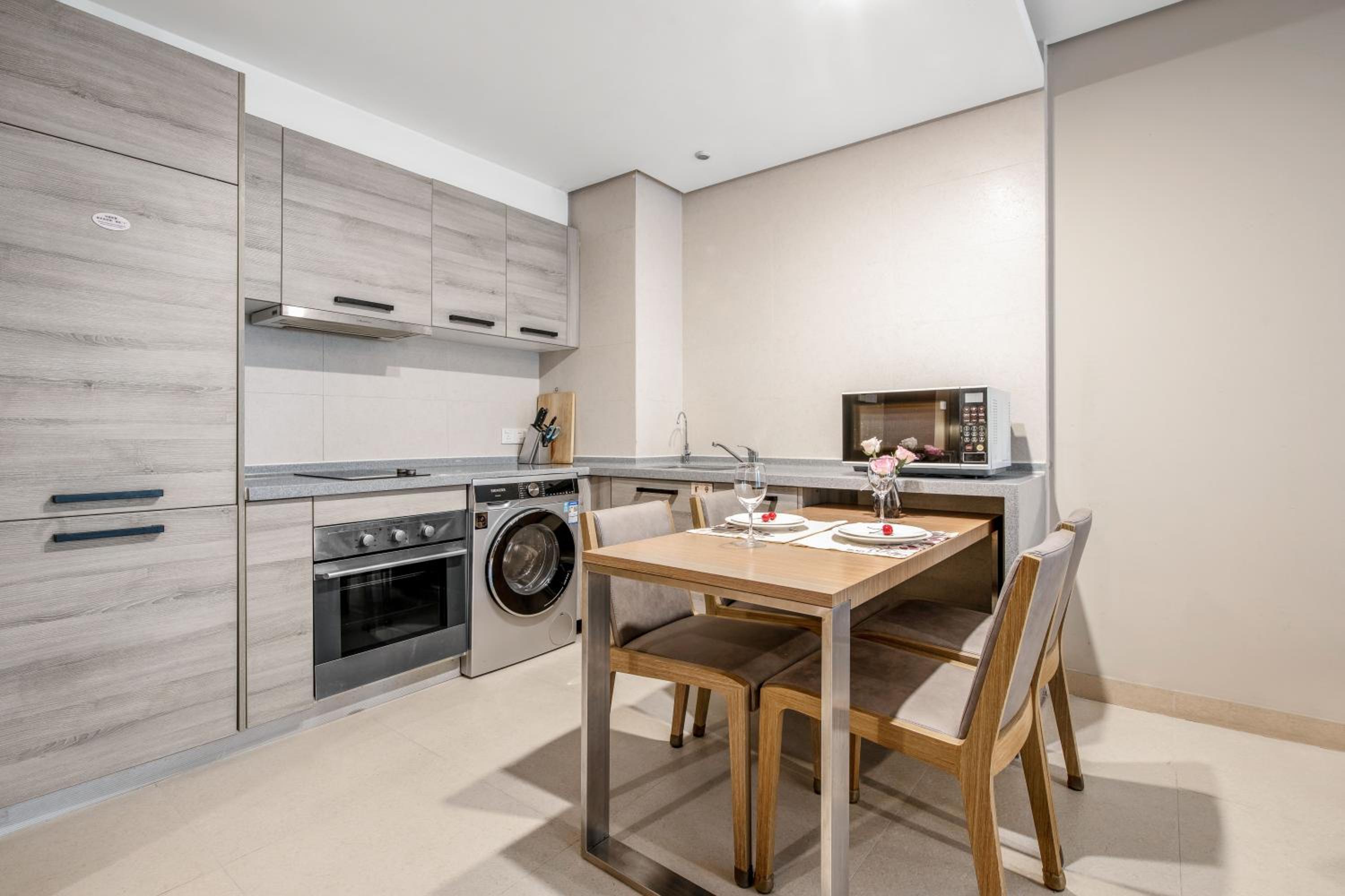 One-Bedroom Executive - Photo 4