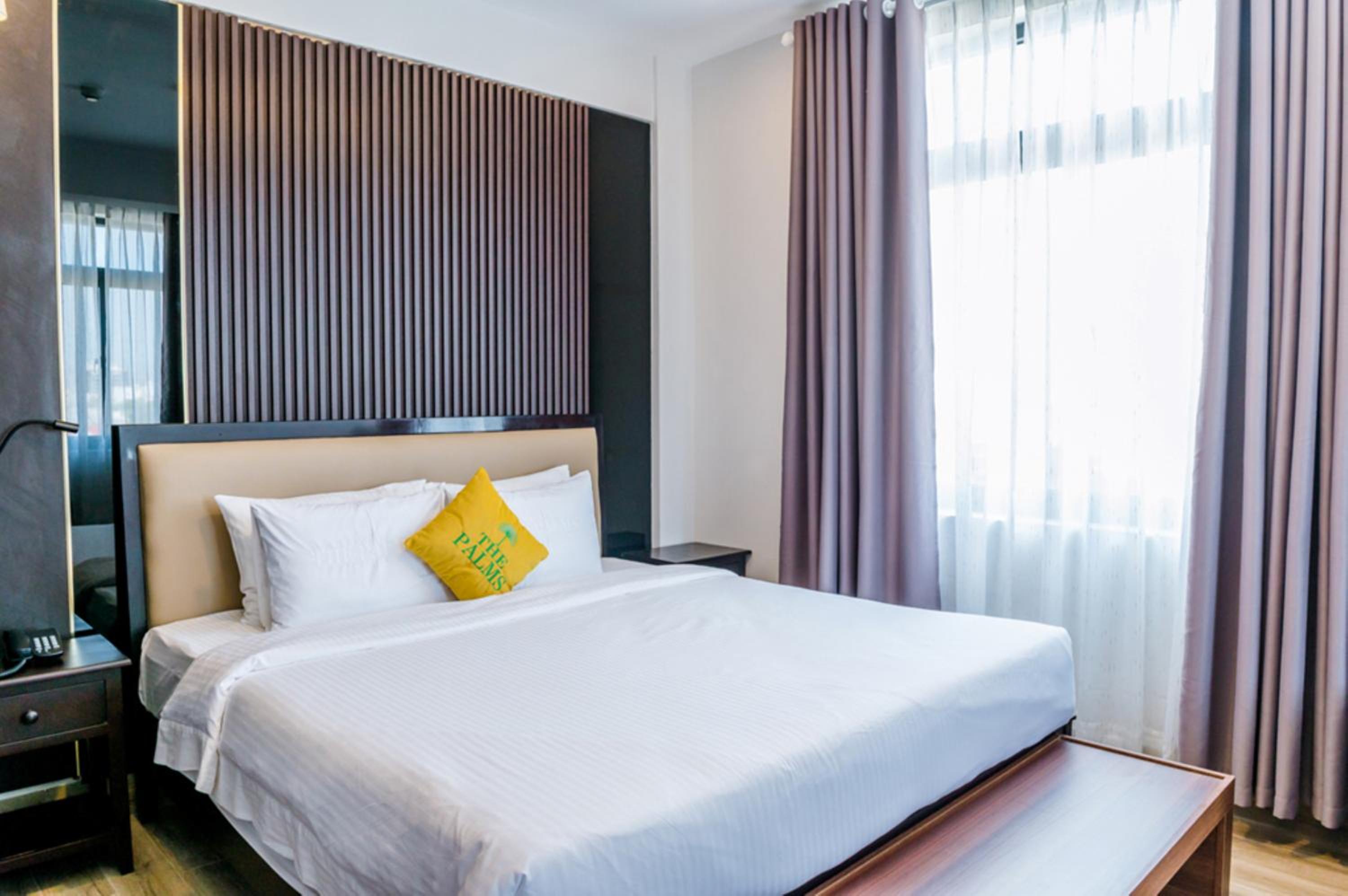 Deluxe Room - Photo 17