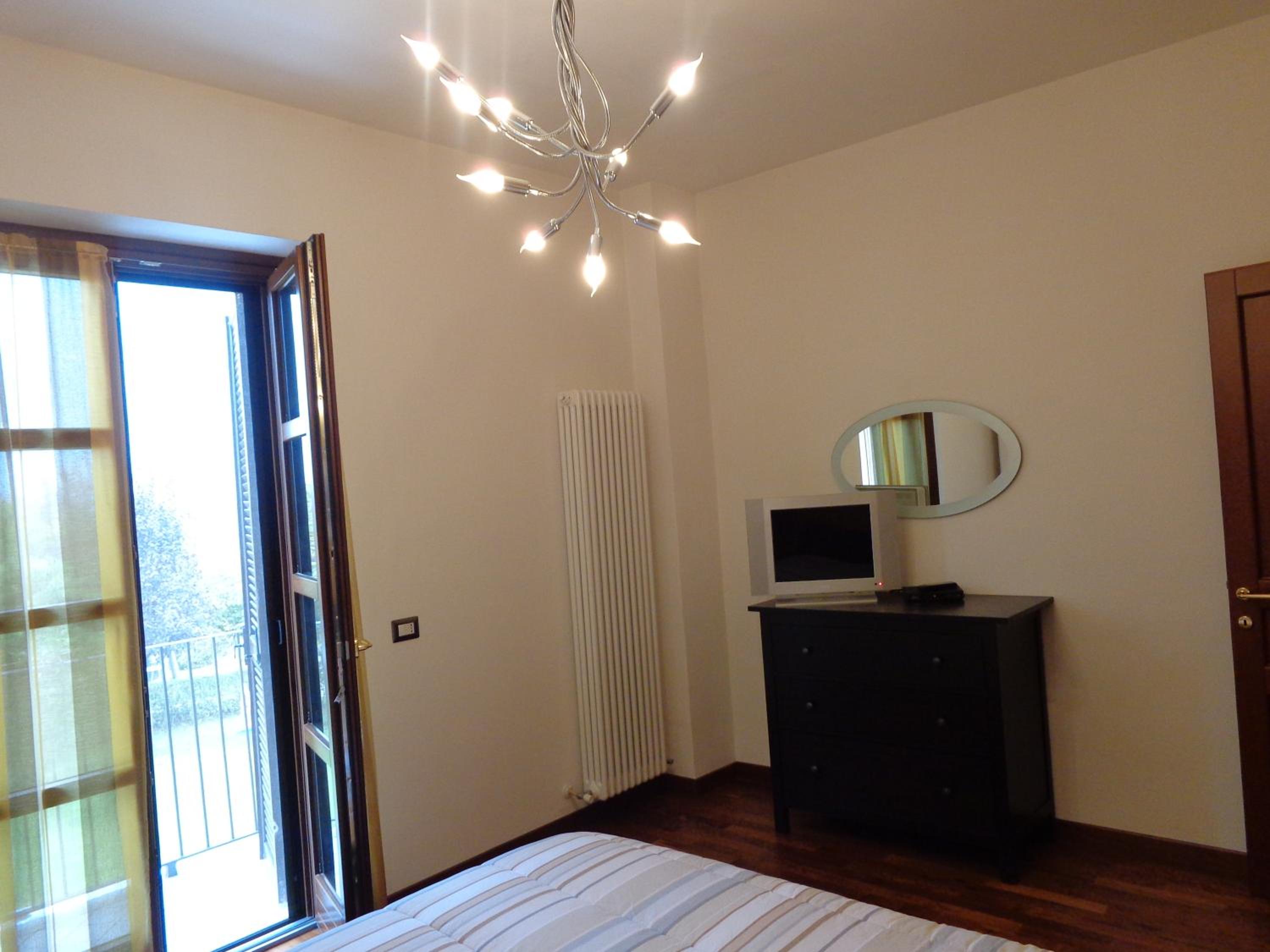 Two-Bedroom House photo 3