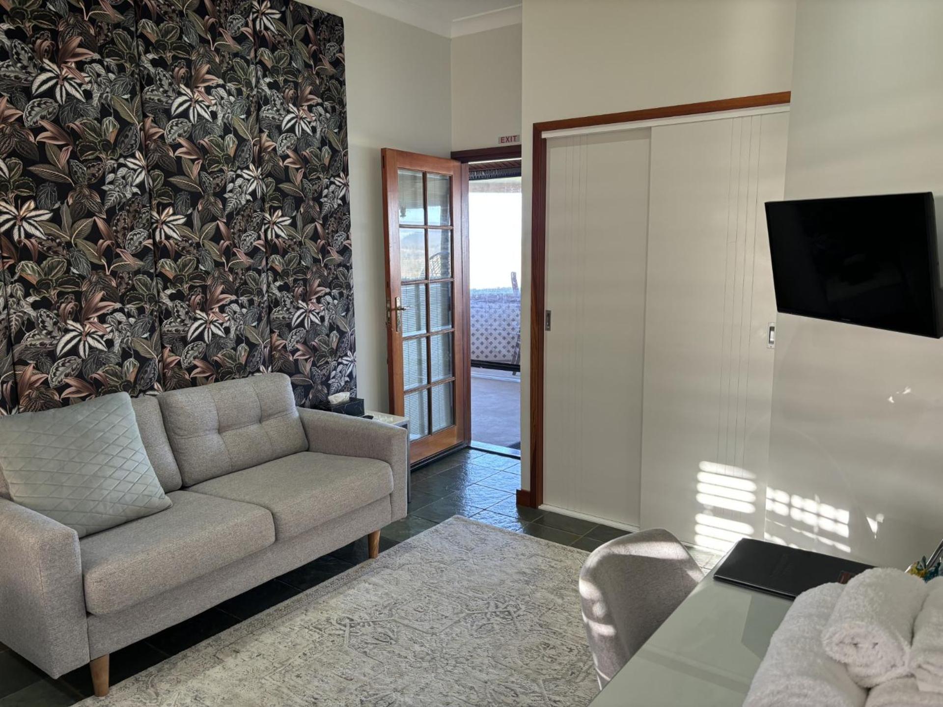Queen Room photo 3