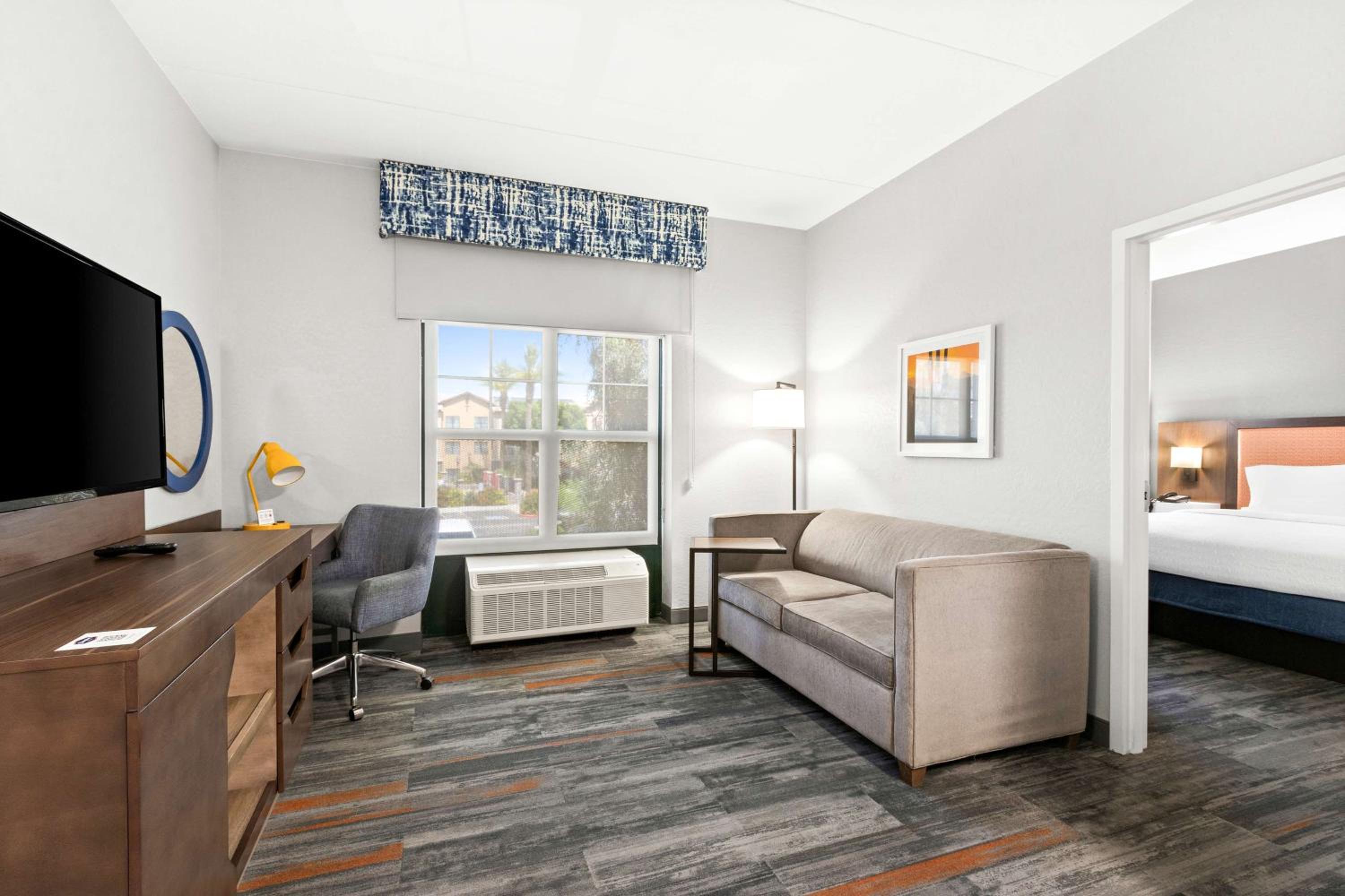King Suite - Photo 3