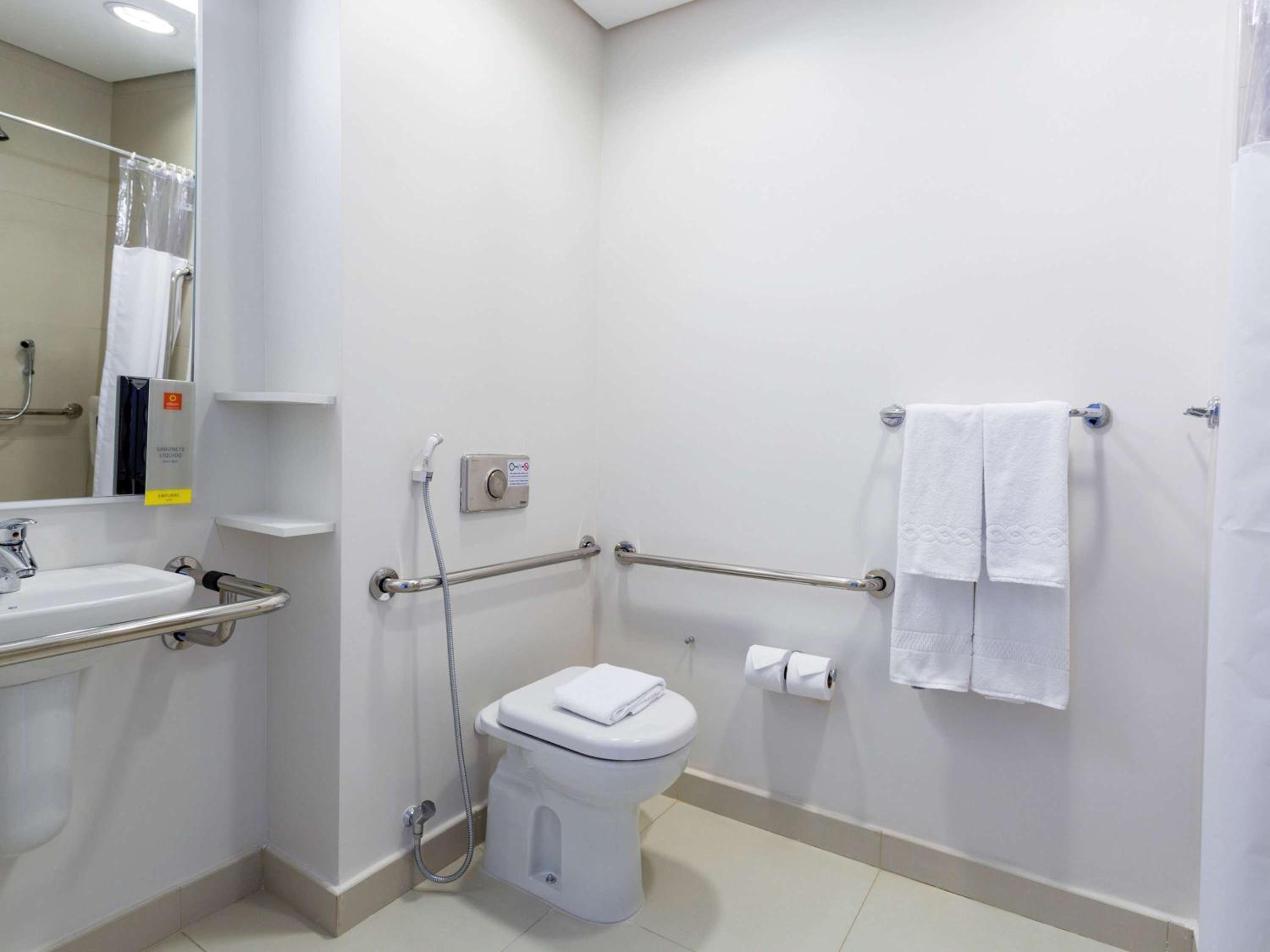 Standard Apartment - Accessible  photo 2