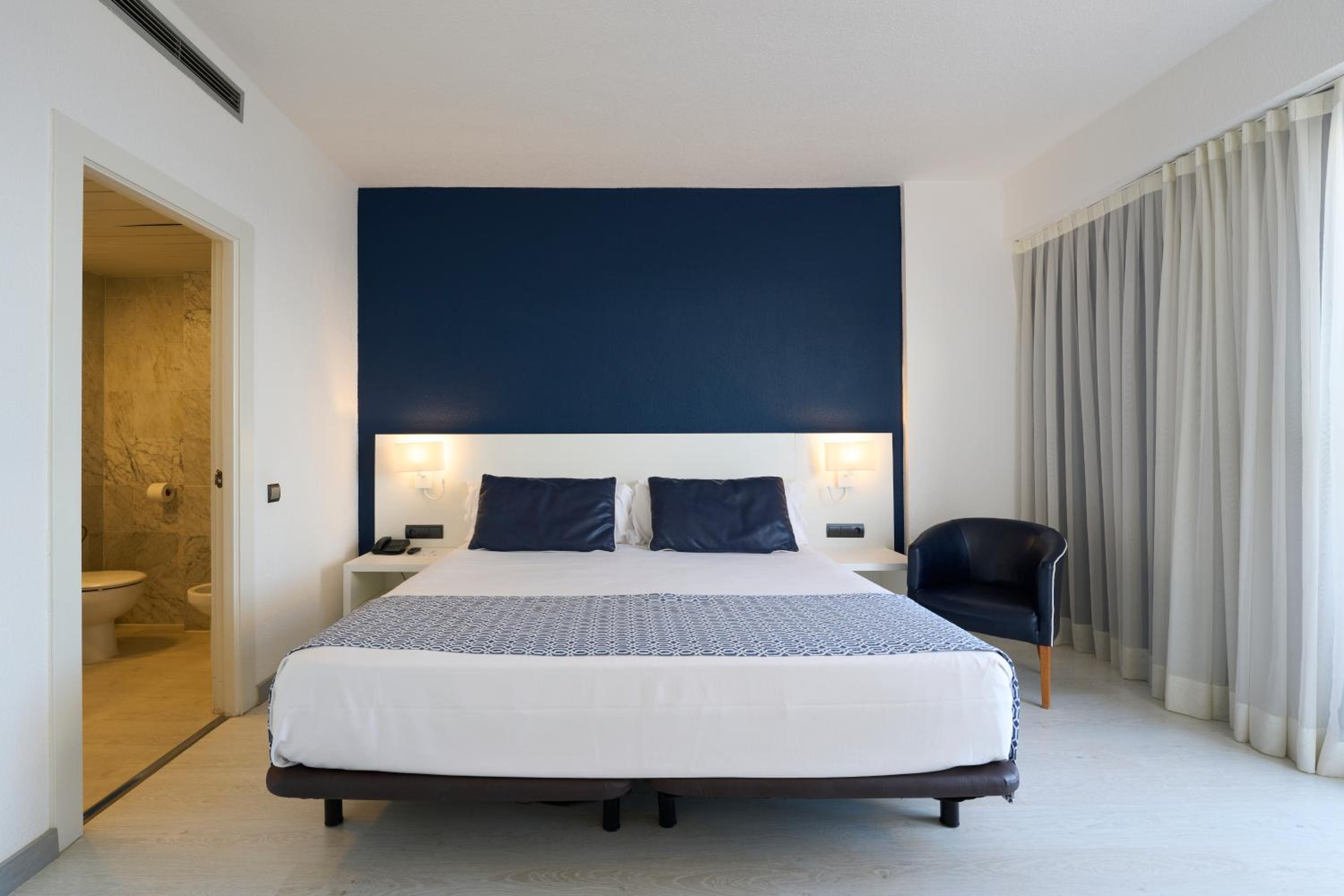 Double Room with Terrace and Panoramic Sea View - Photo 1