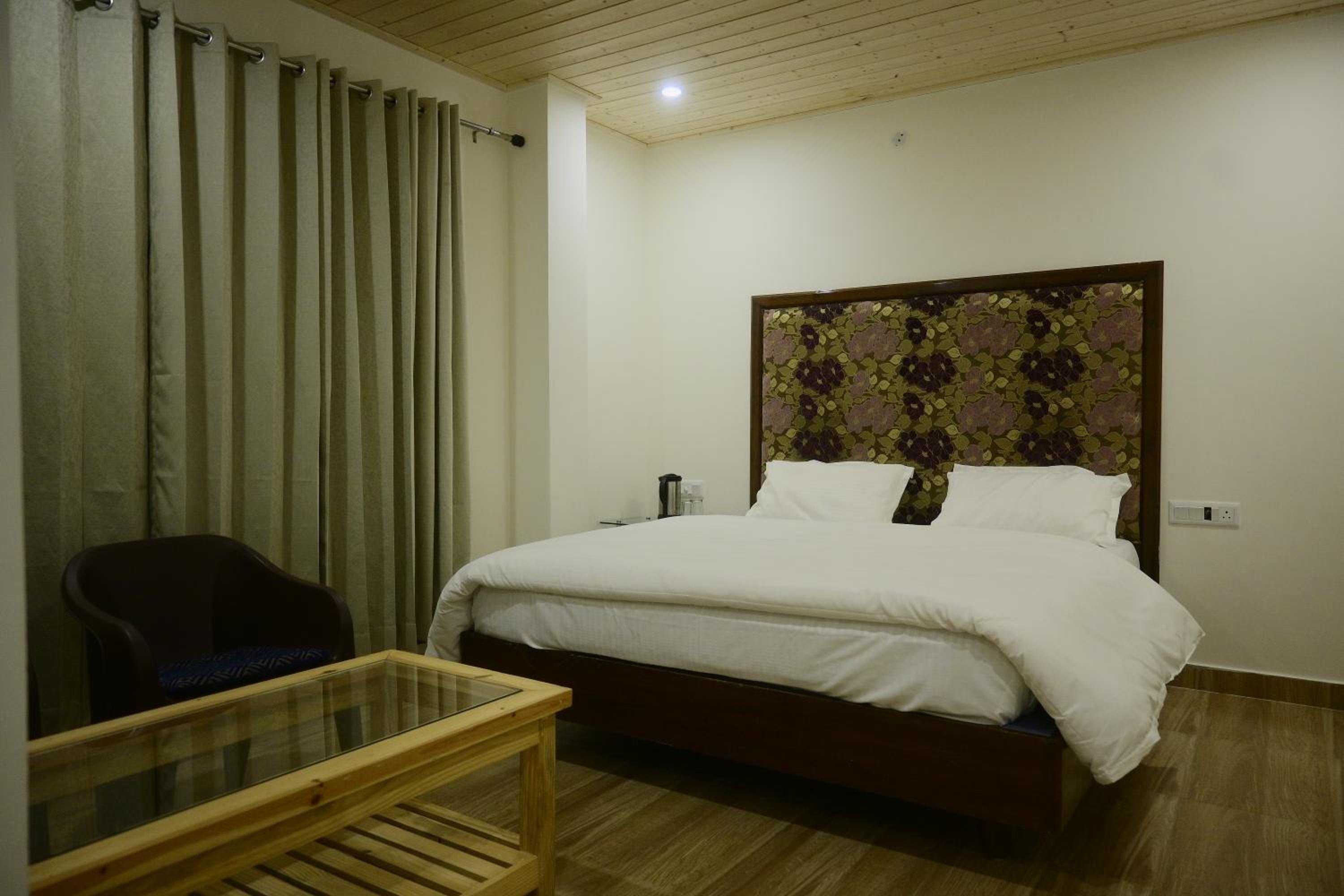 Double Room with Balcony photo 3