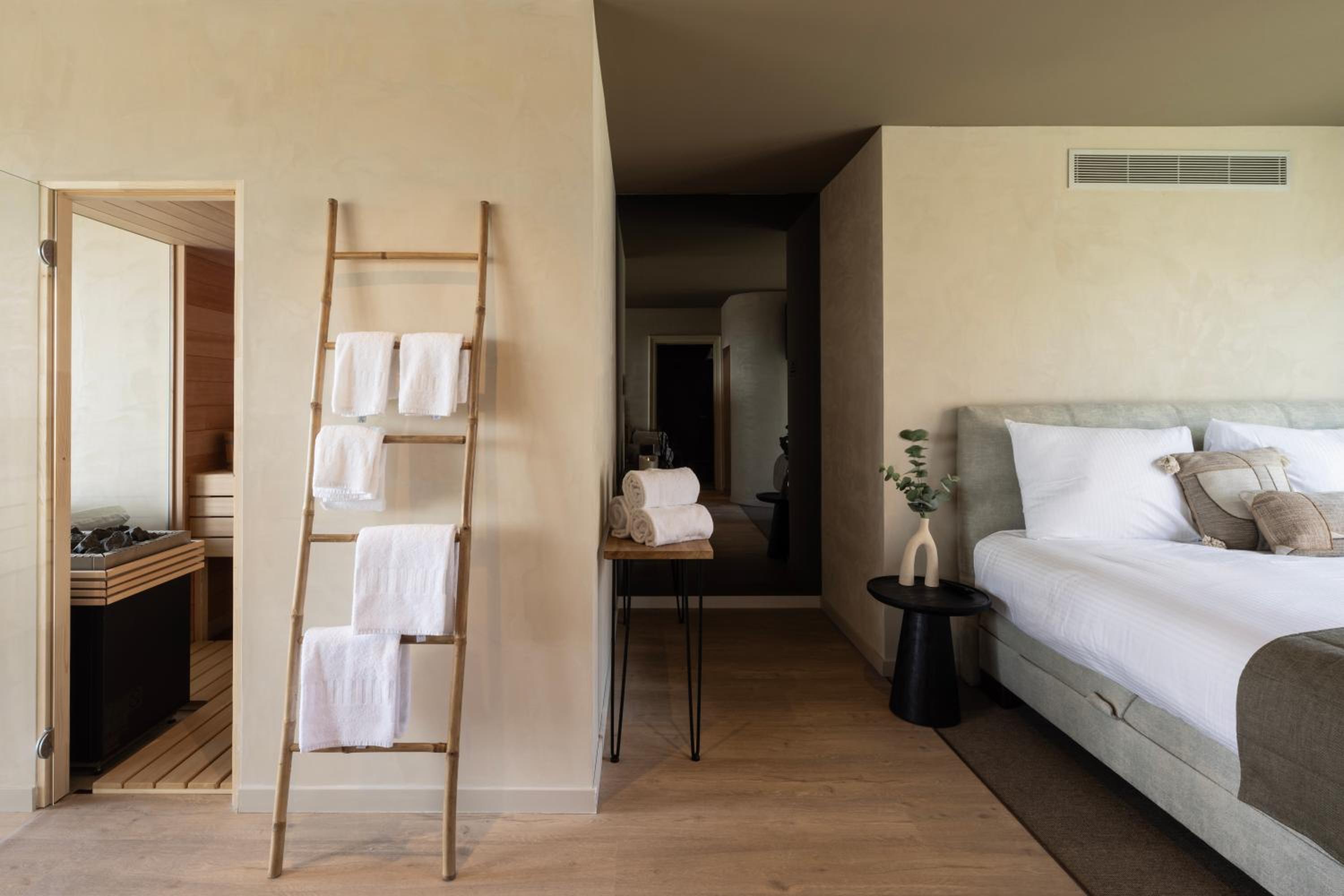 Wellness Suite - check-in 5PM