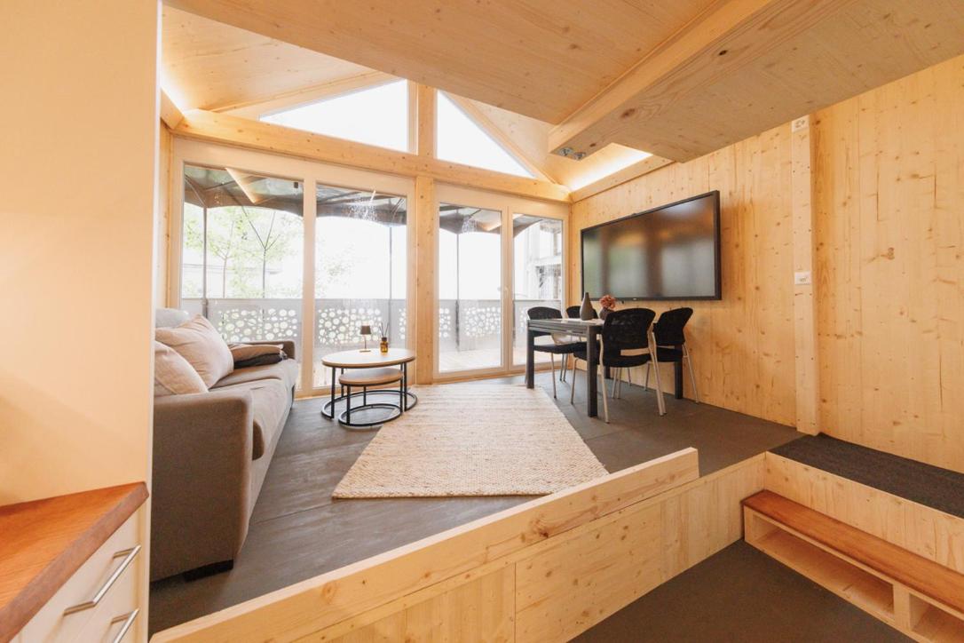 One-Bedroom House photo 1