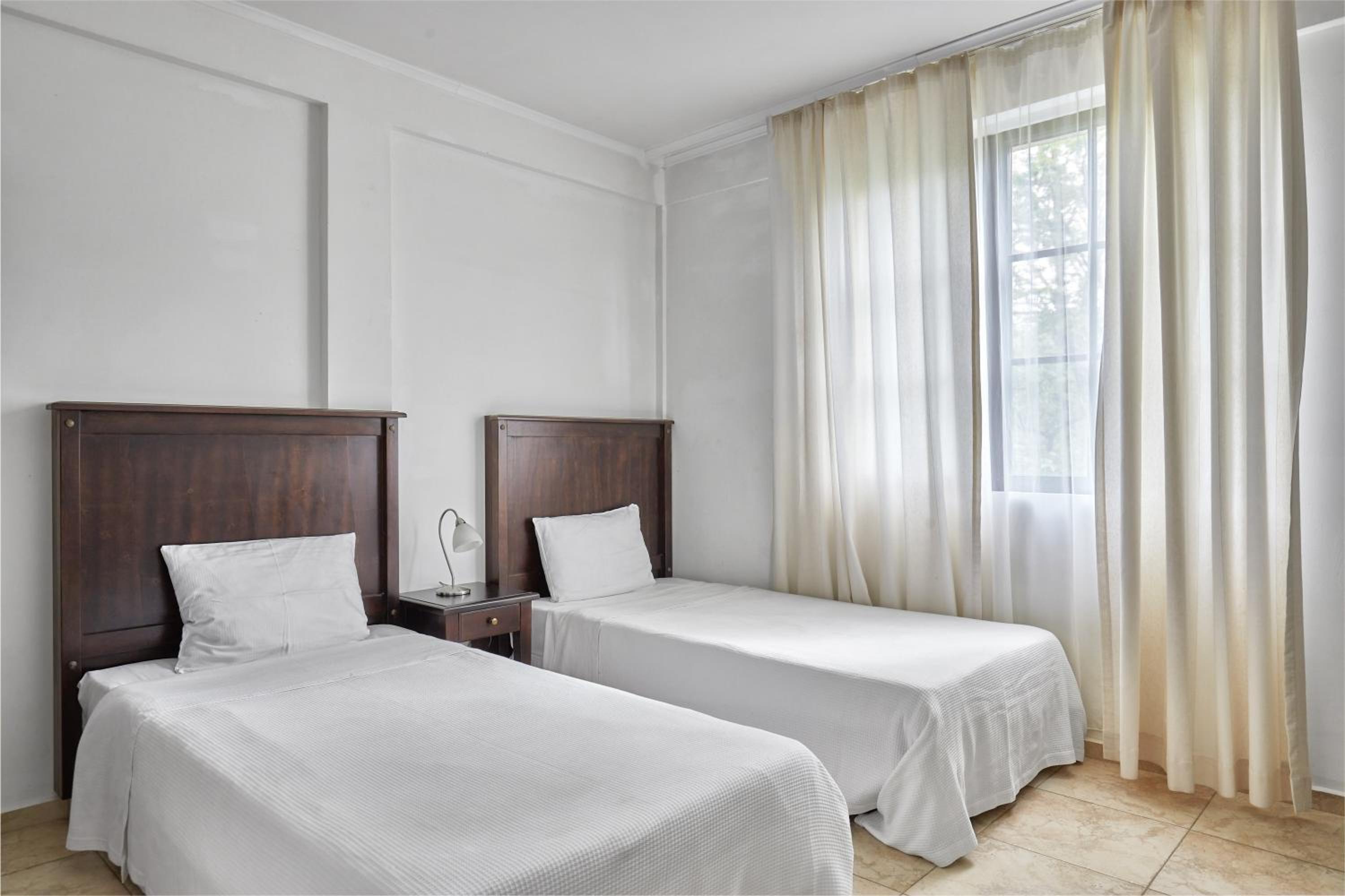 Standard Twin Room photo 2