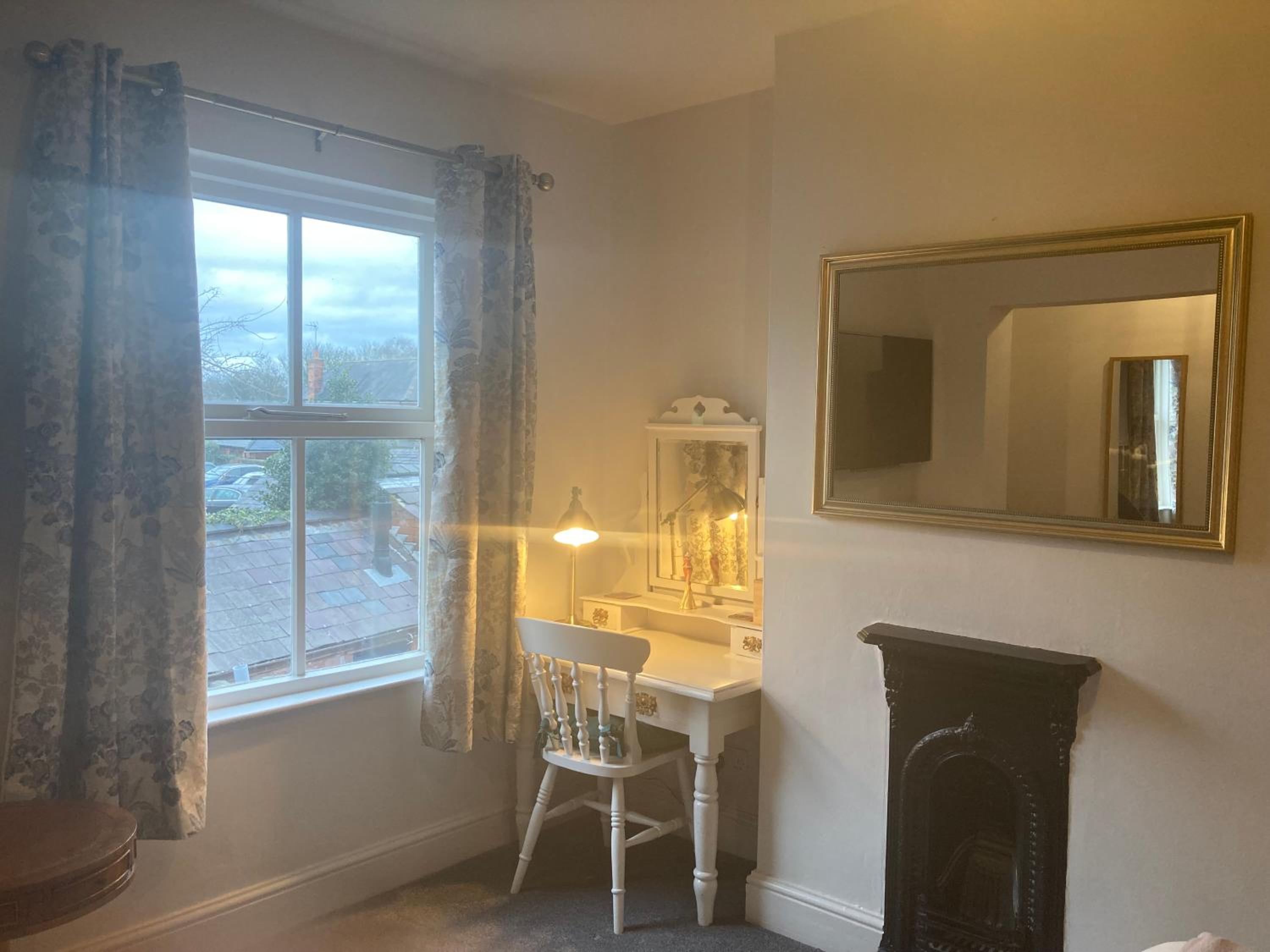 Double Room with Private Bathroom photo 1