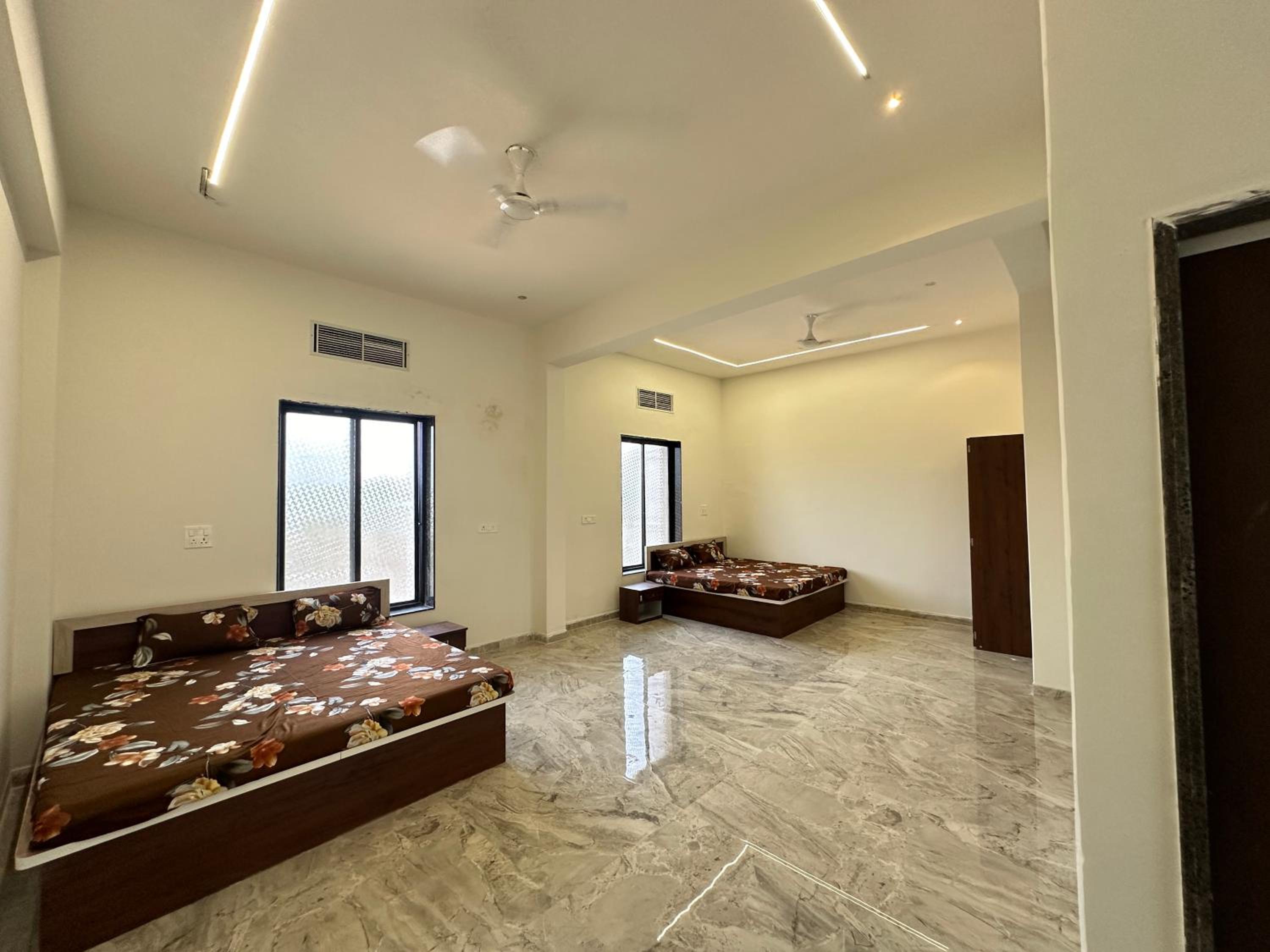 Superior King Suite