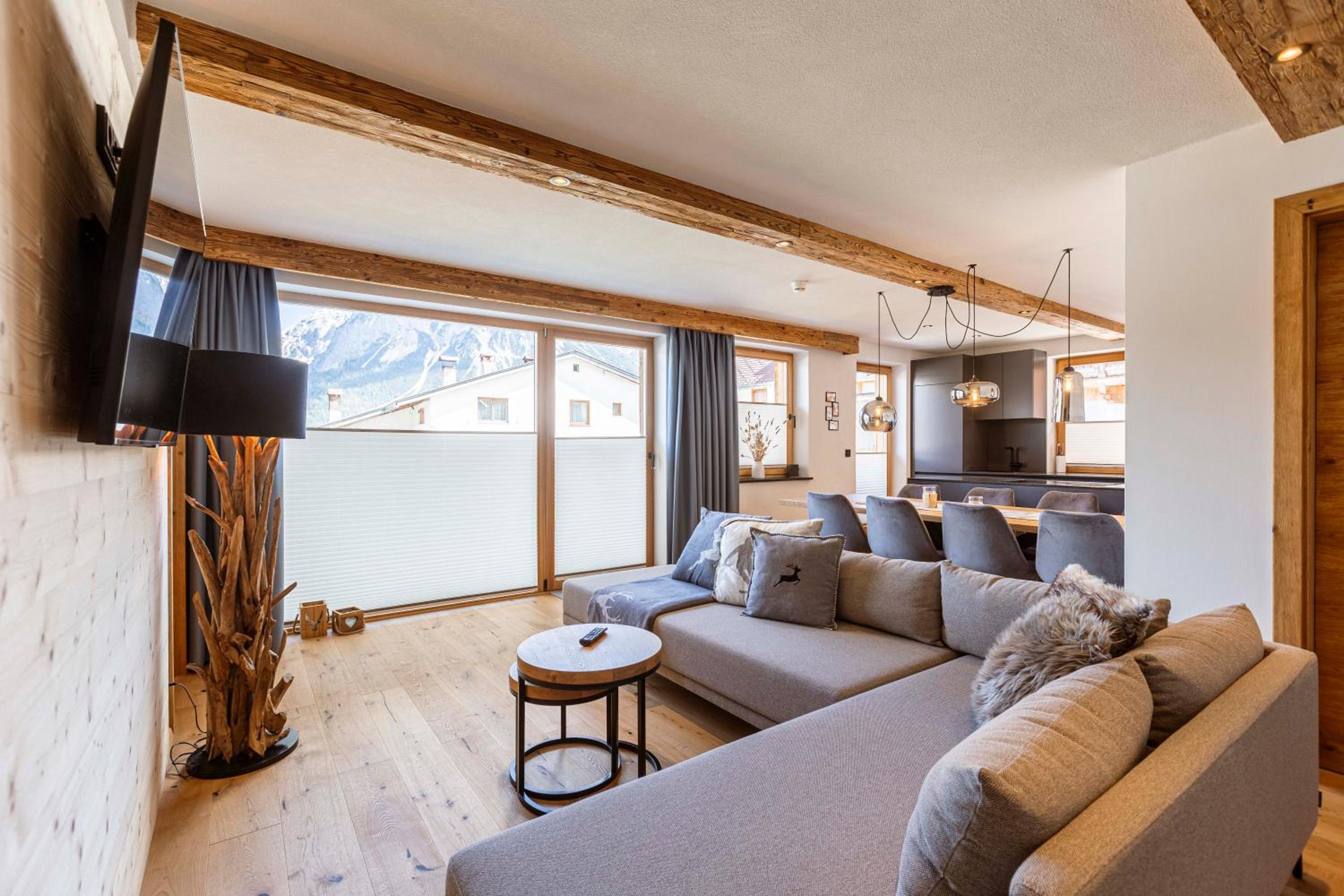 Three-Bedroom Apartment for 6 person