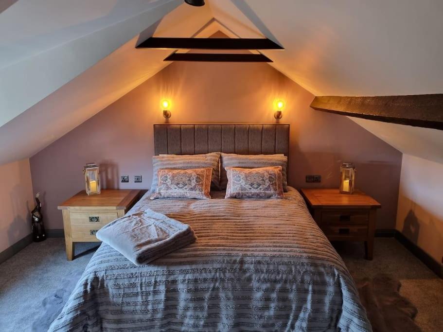 One-Bedroom House photo 1