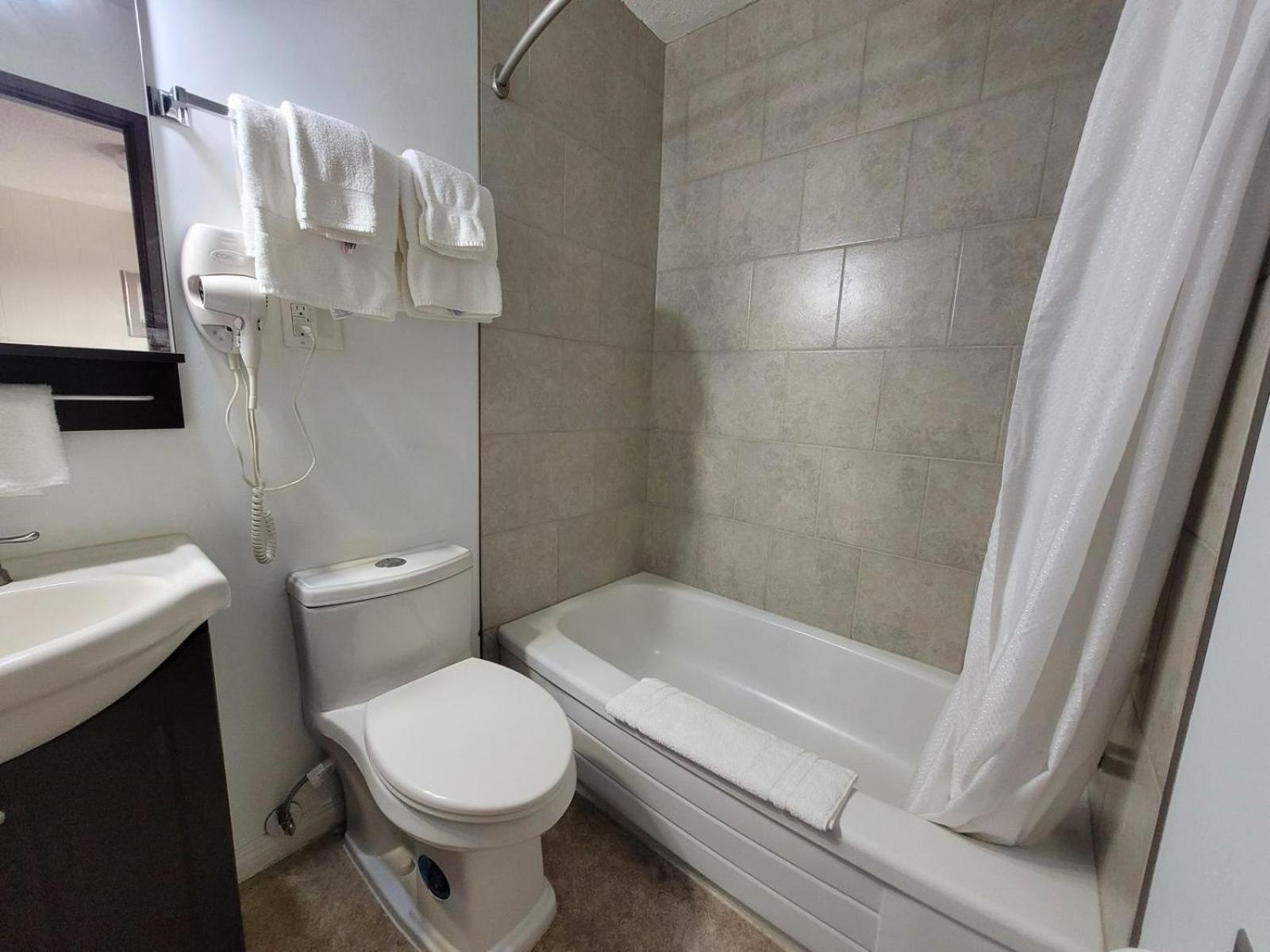 Double Room - Photo 2