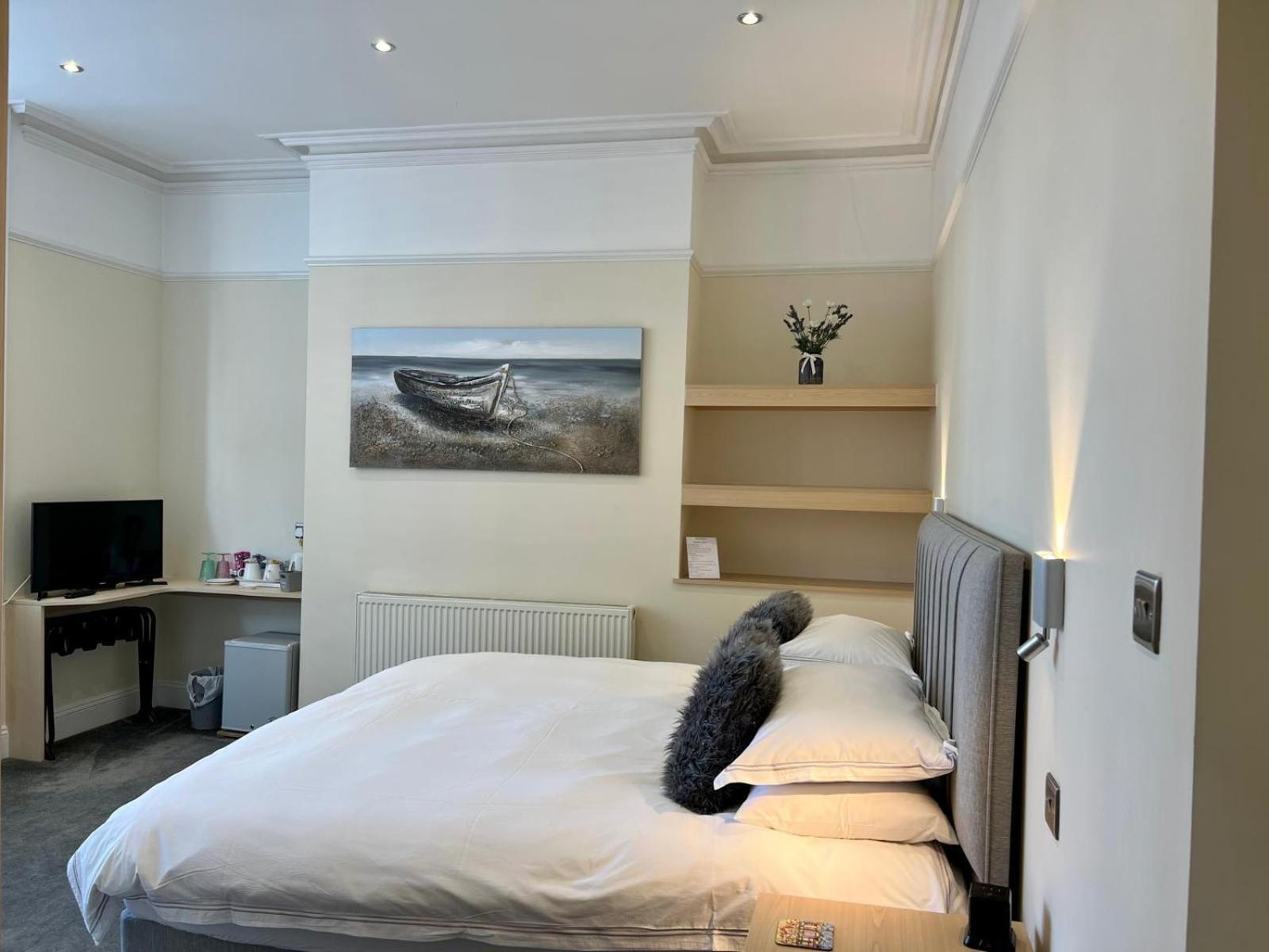 Superior King Room photo 2