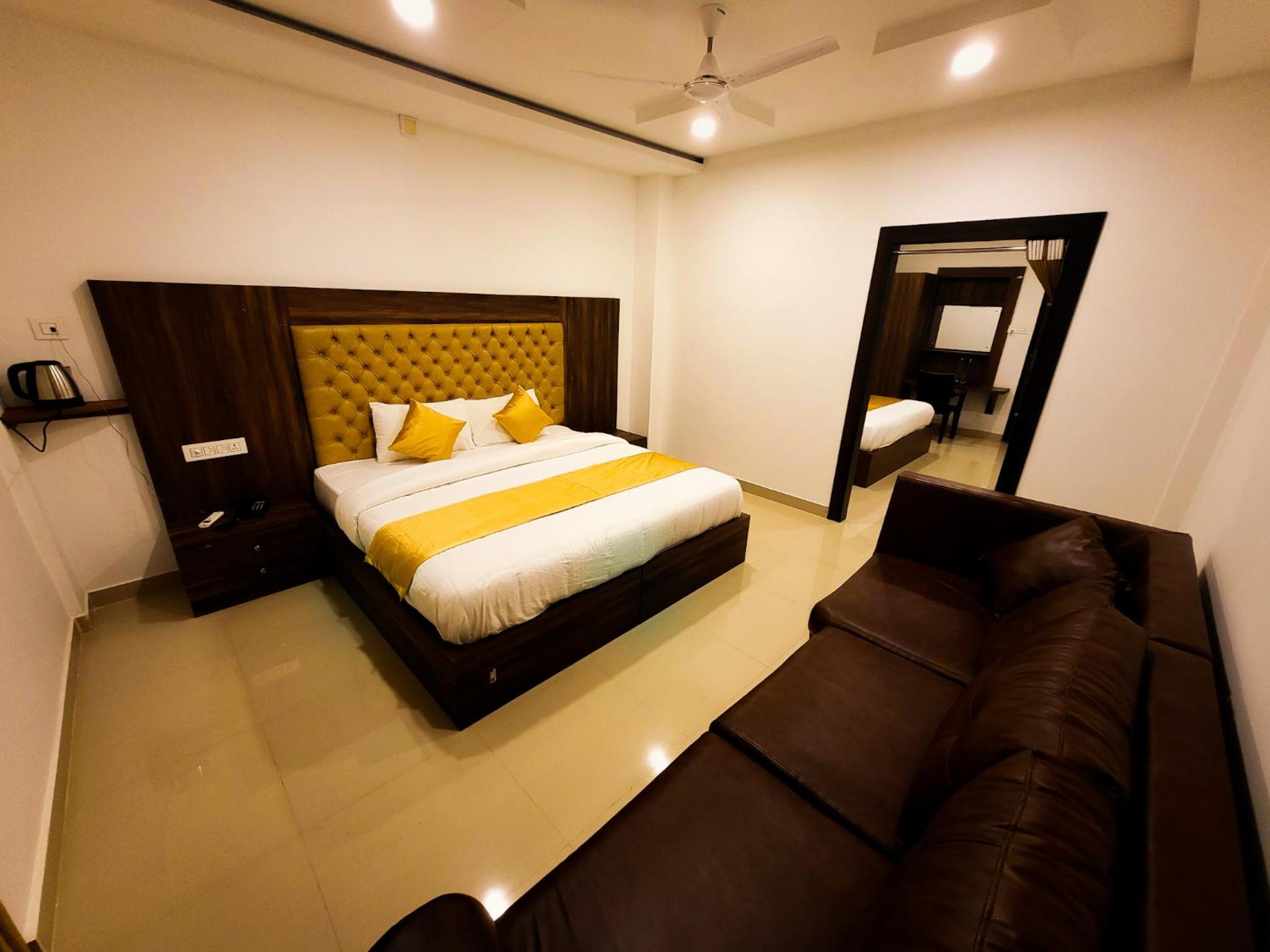 Deluxe Double Or Twin Room photo 2