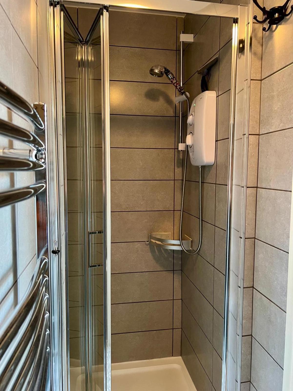 Double Room with Private Bathroom photo 2