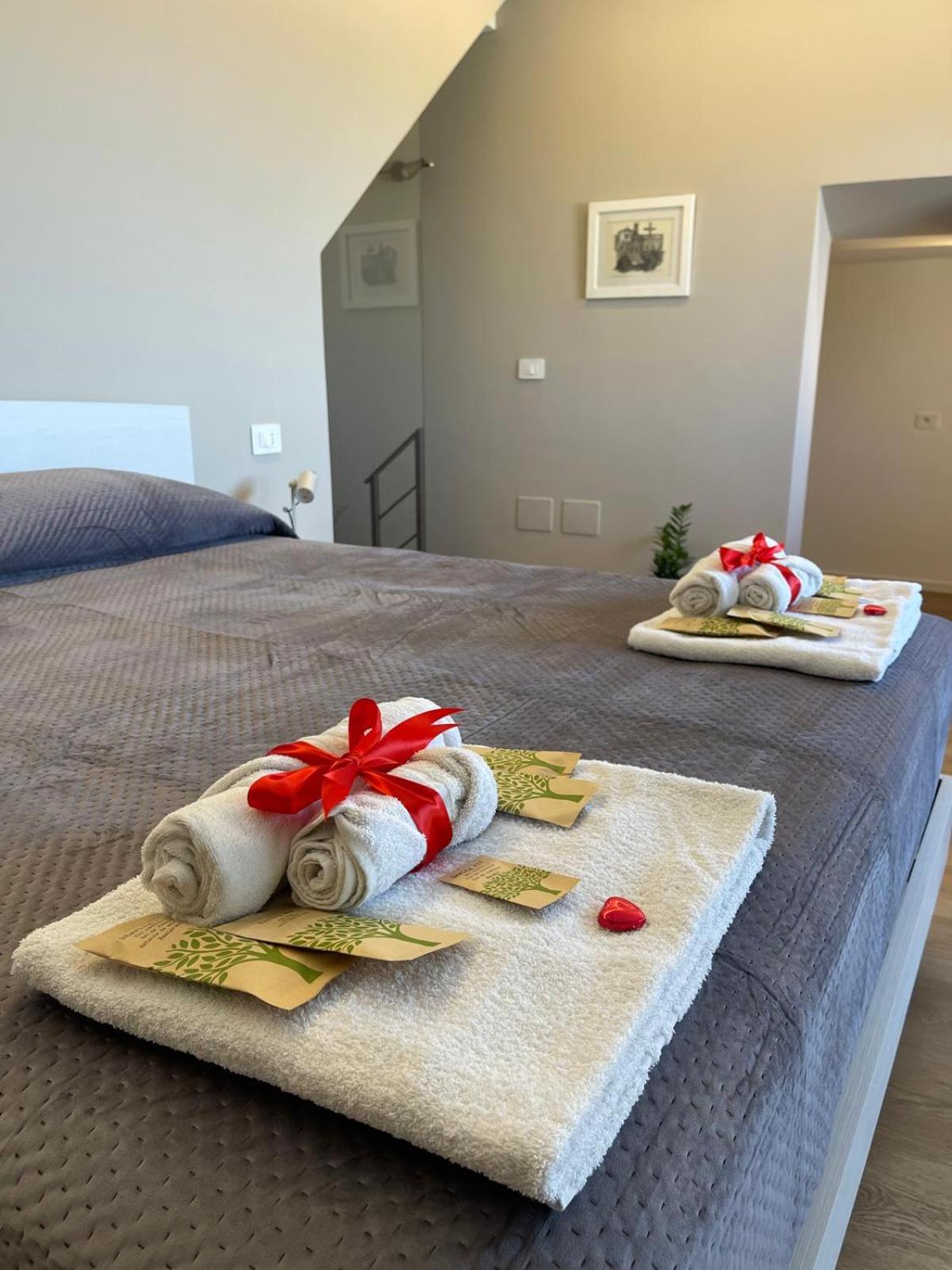 Two-Bedroom Apartment with Balcony photo 3