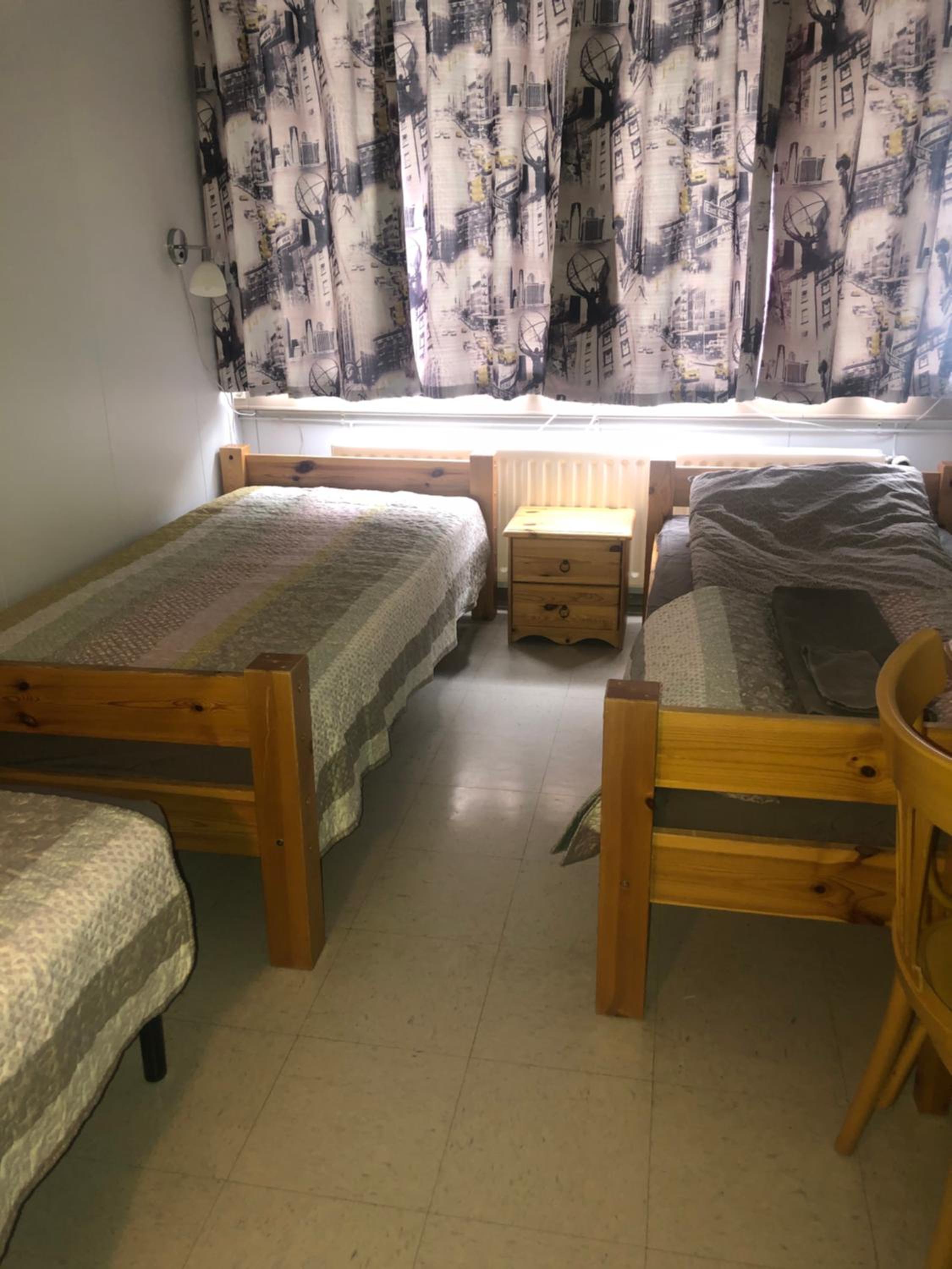 Basic Triple Room with Shared Bathroom photo 1