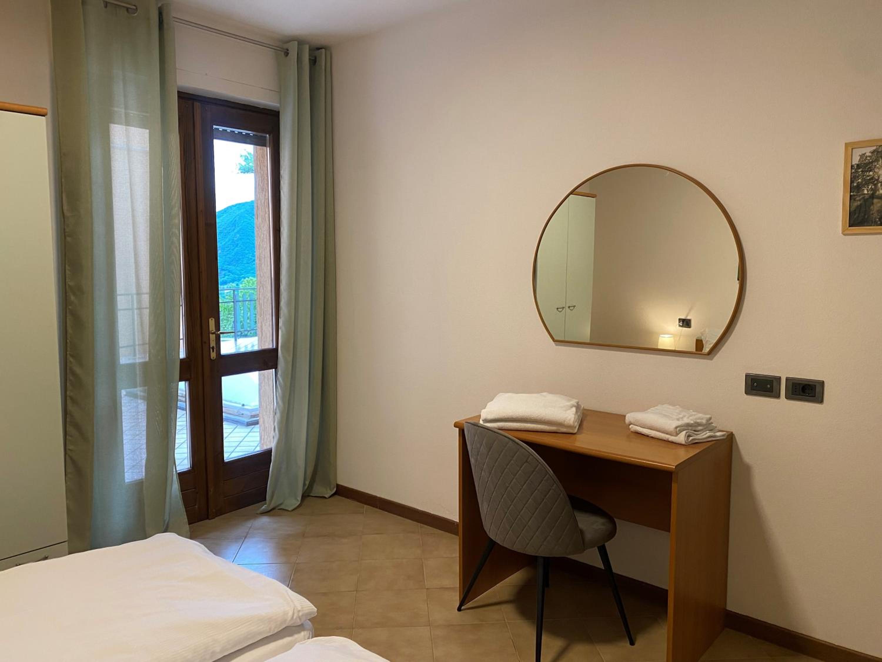 Twin Room with Terrace photo 3