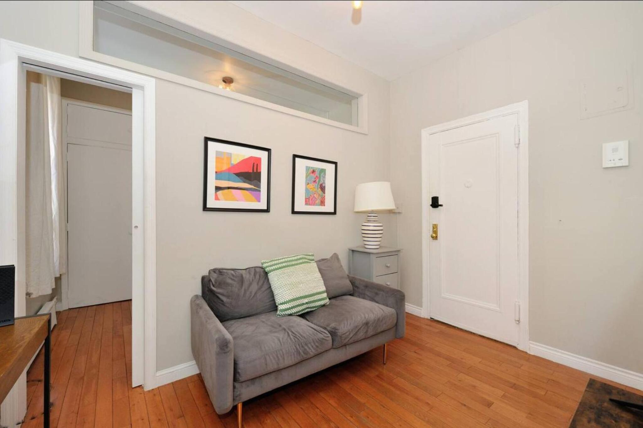 Apartment photo 2