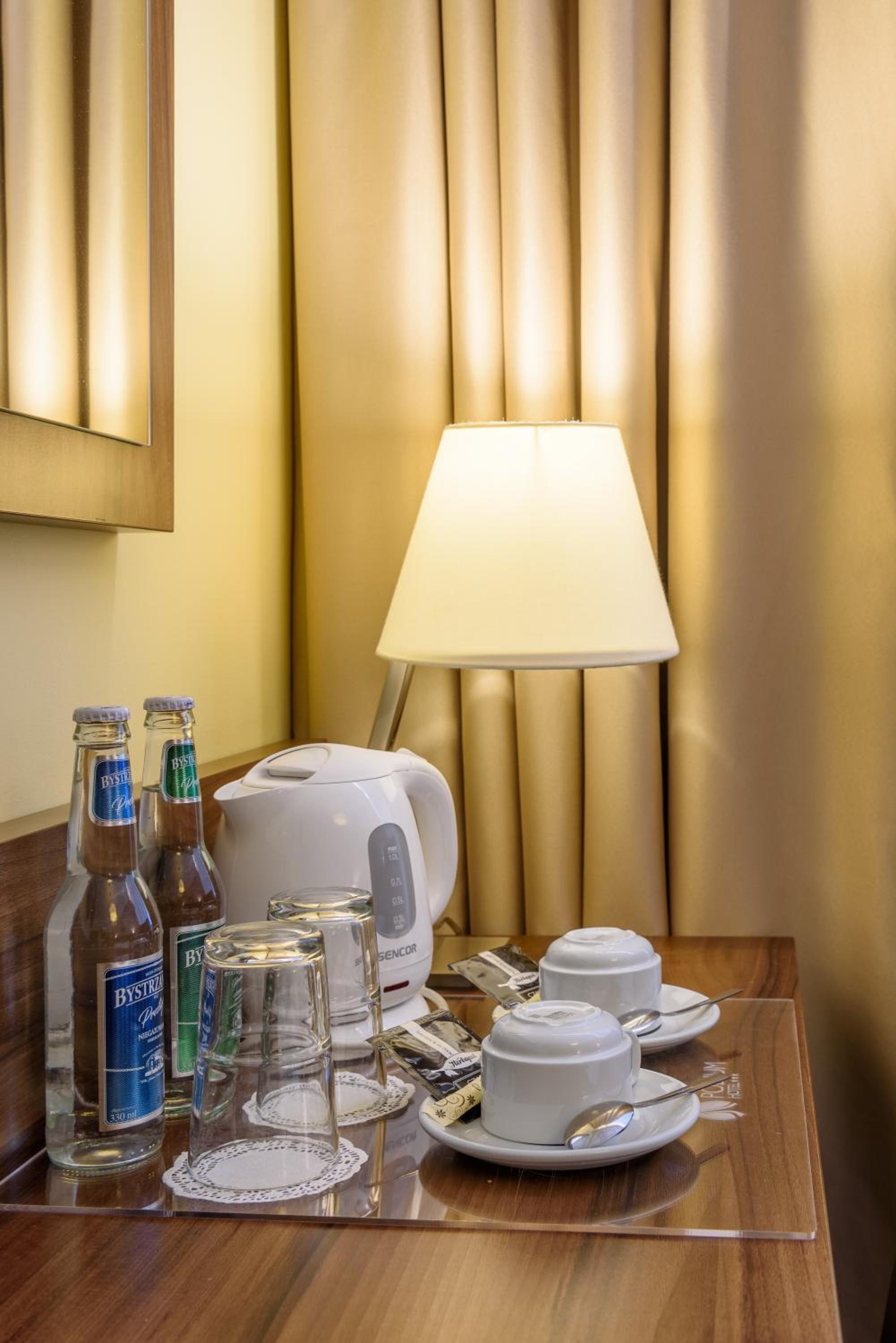 Twin Room - Photo 10