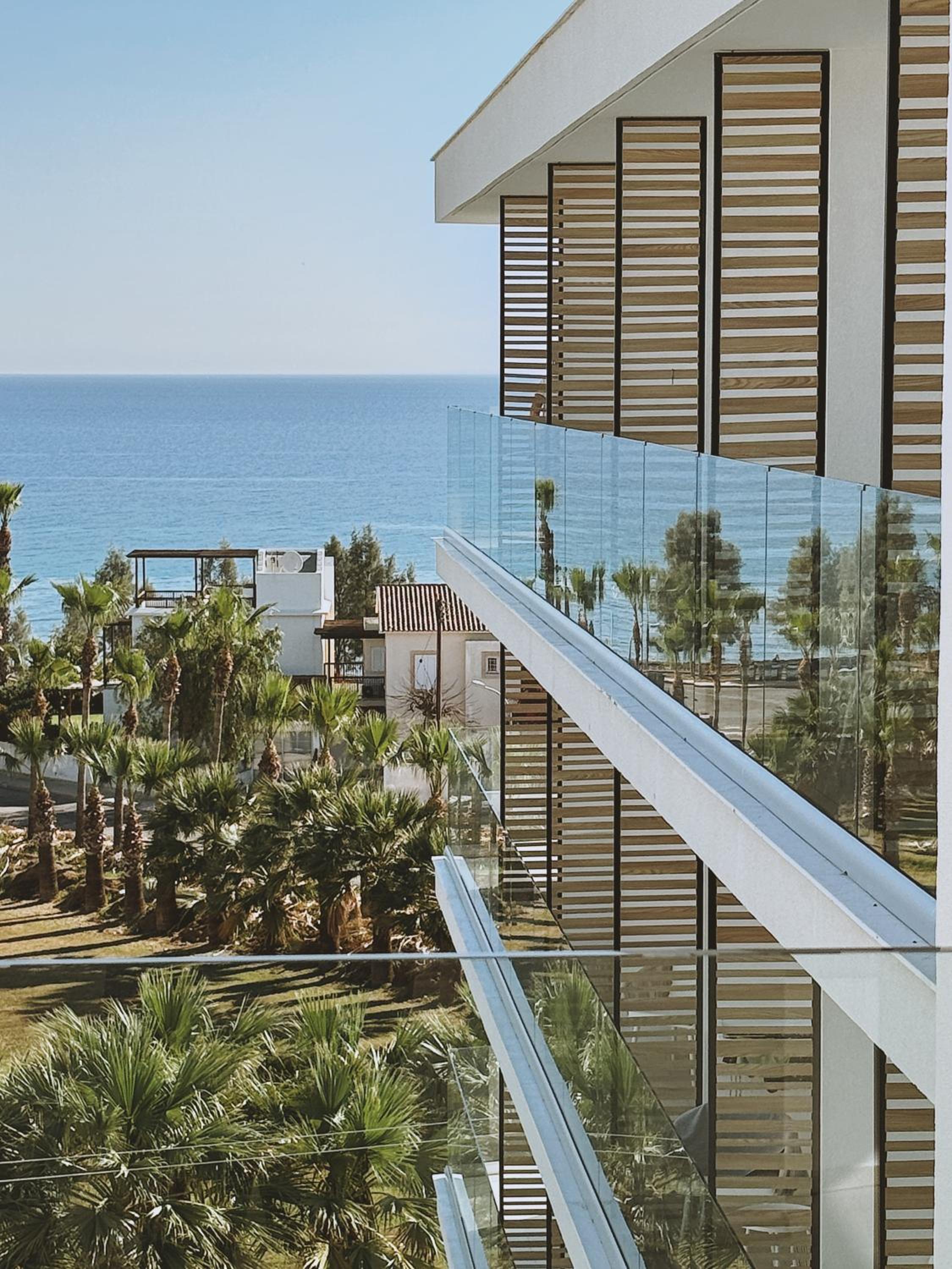 Superior Double or Twin Room Side Sea View - Photo 10