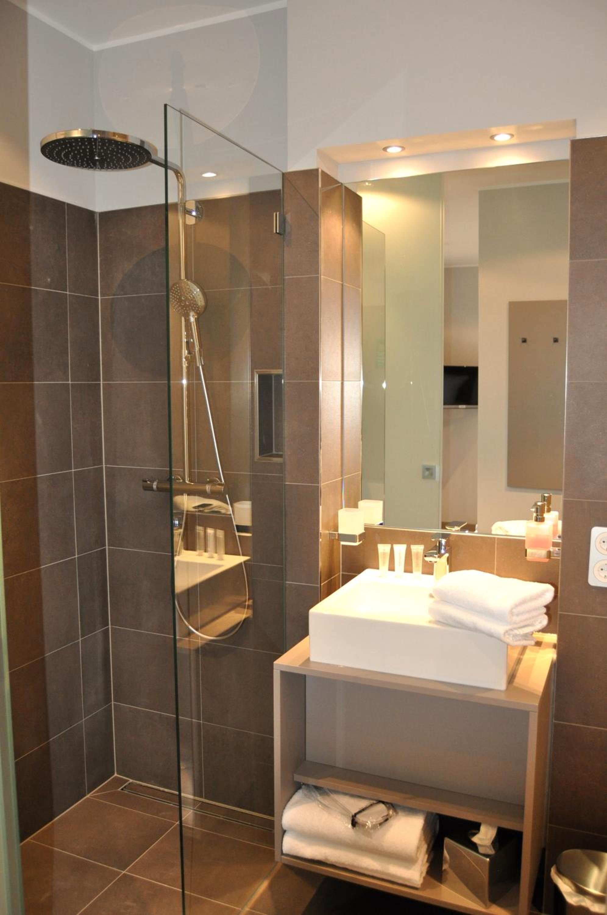 Double Room - Photo 5