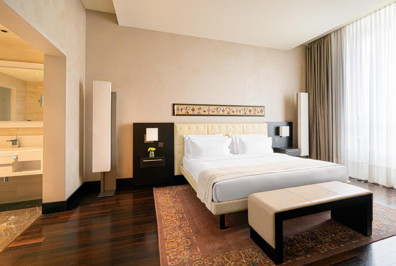 Suite photo 1