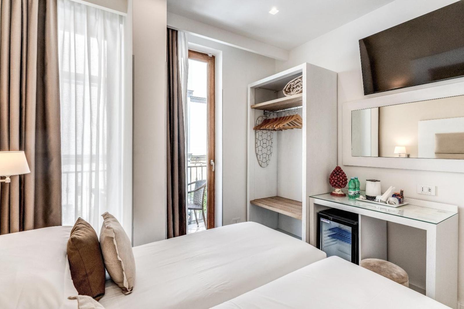 Double or Twin Room photo 2
