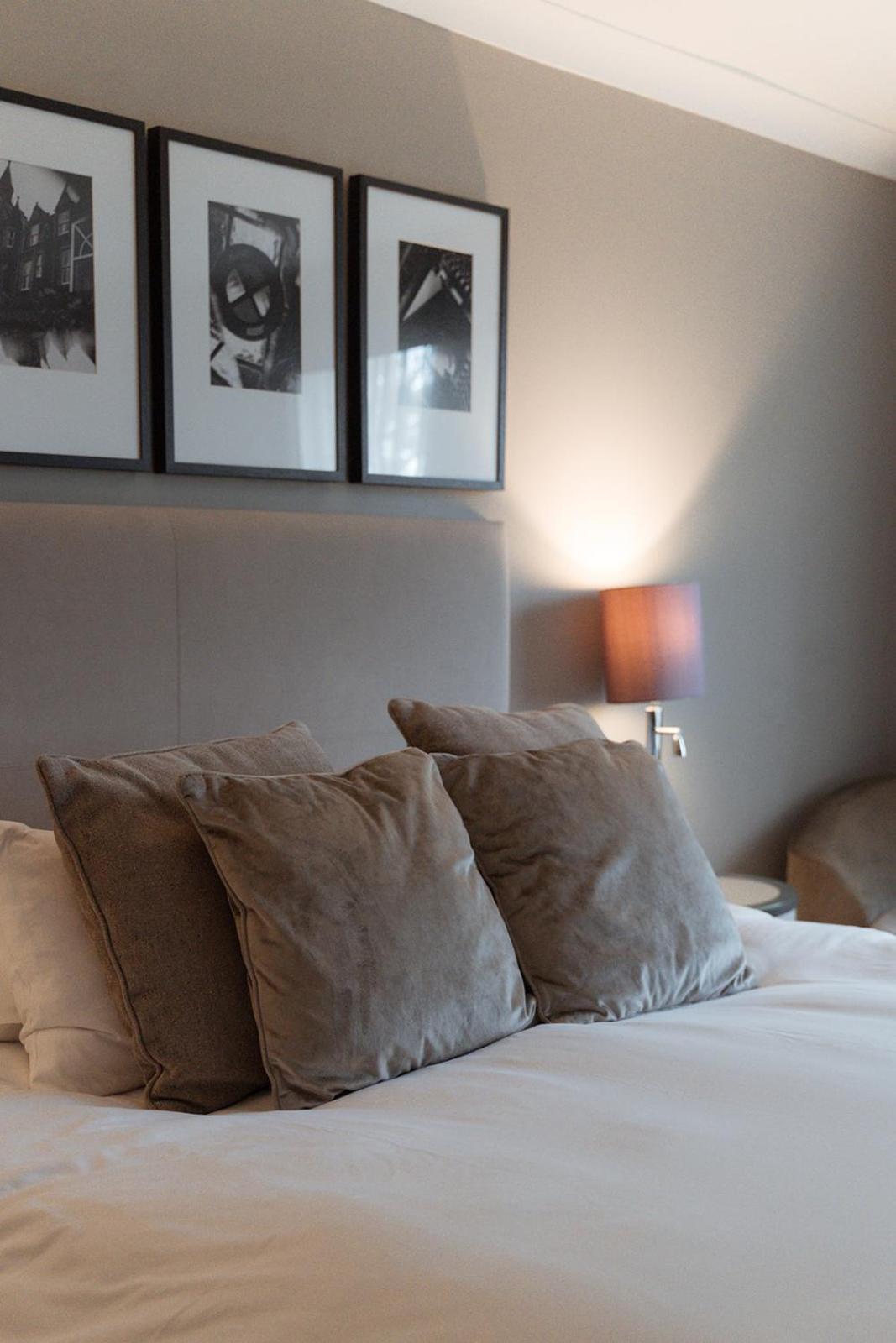 Standard Twin Room- No Pets - Photo 1