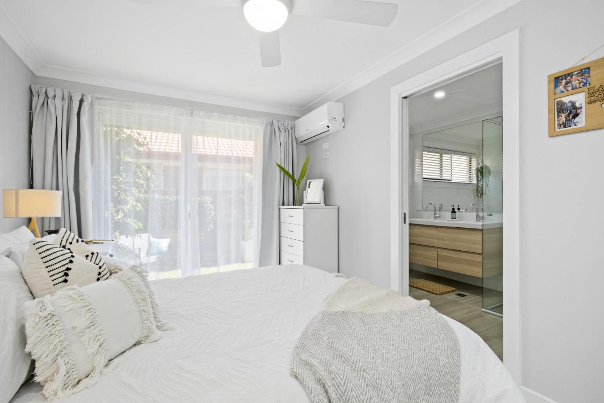 Three-Bedroom House photo 1