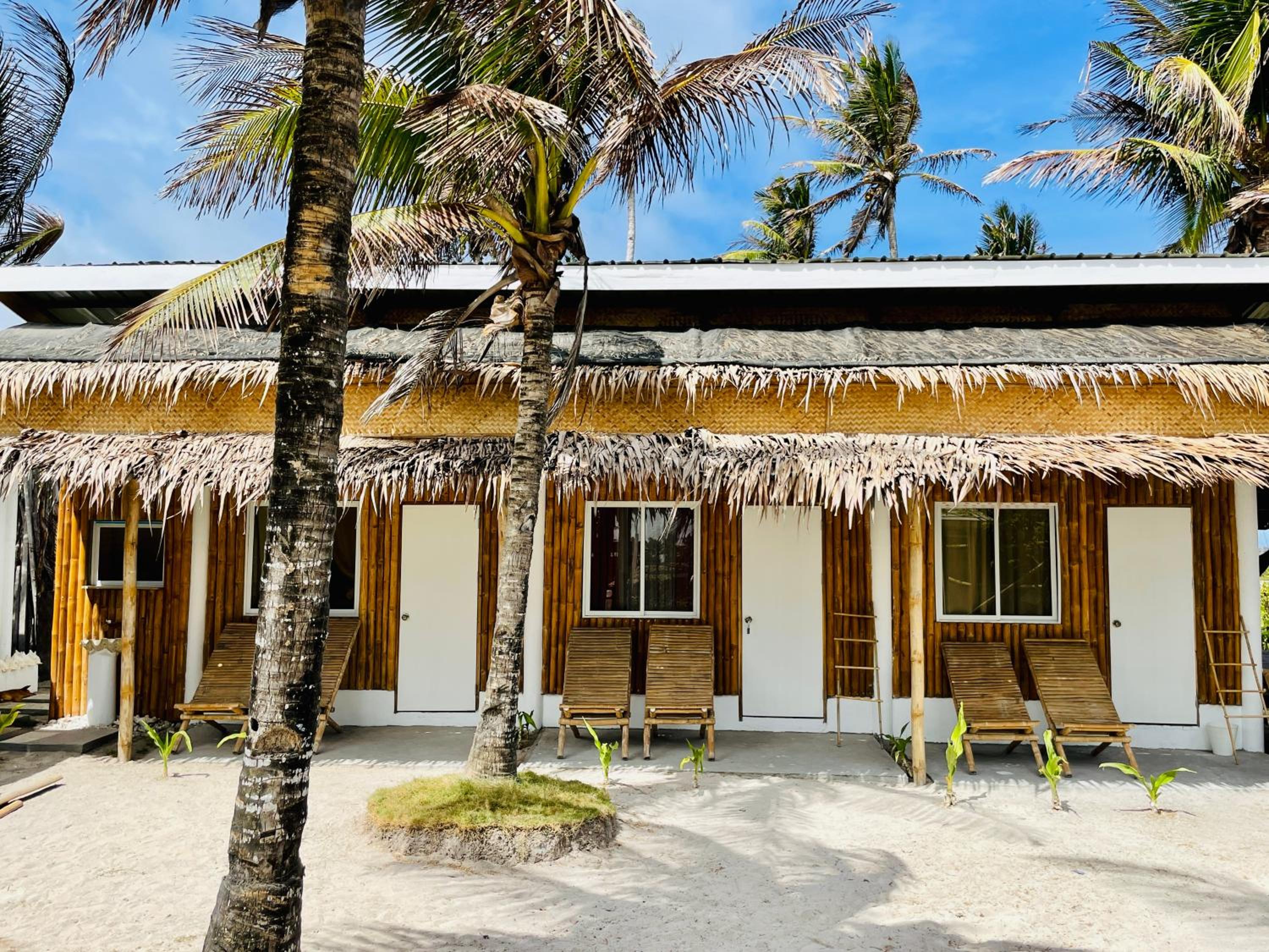 Deluxe Double Room with Balcony and Sea View photo 1