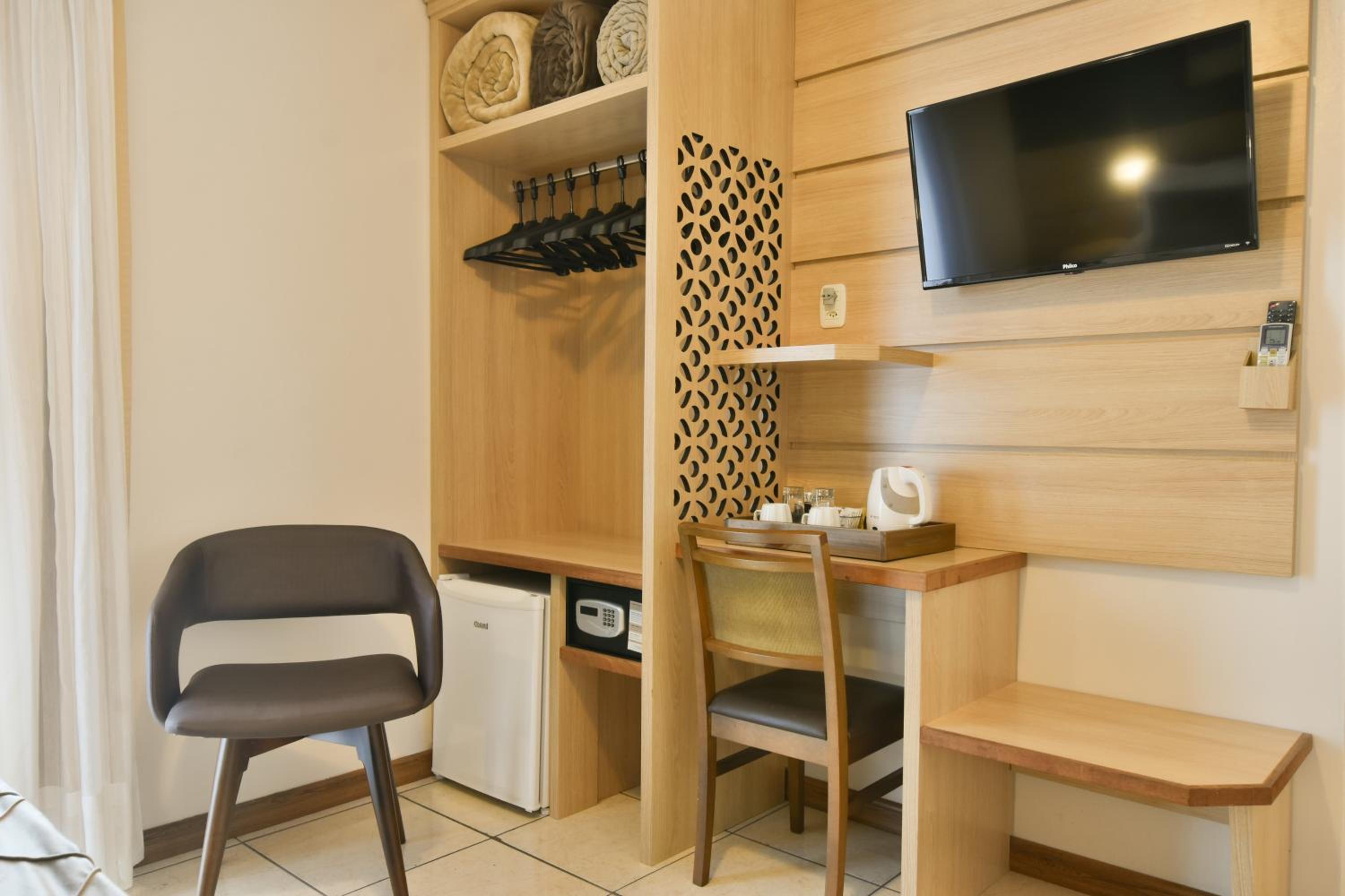 Deluxe Double Room photo 3