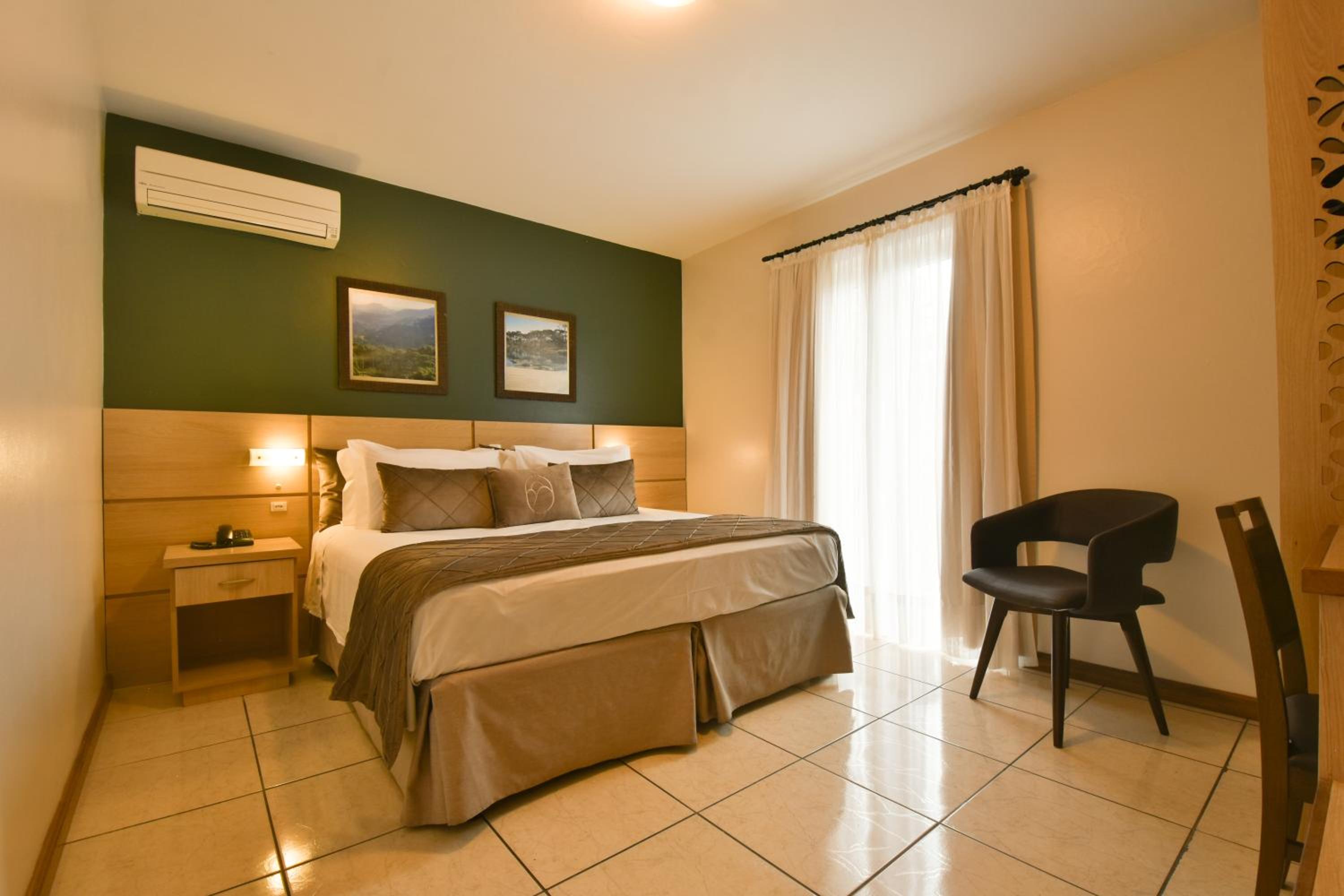 Deluxe Double Room photo 2