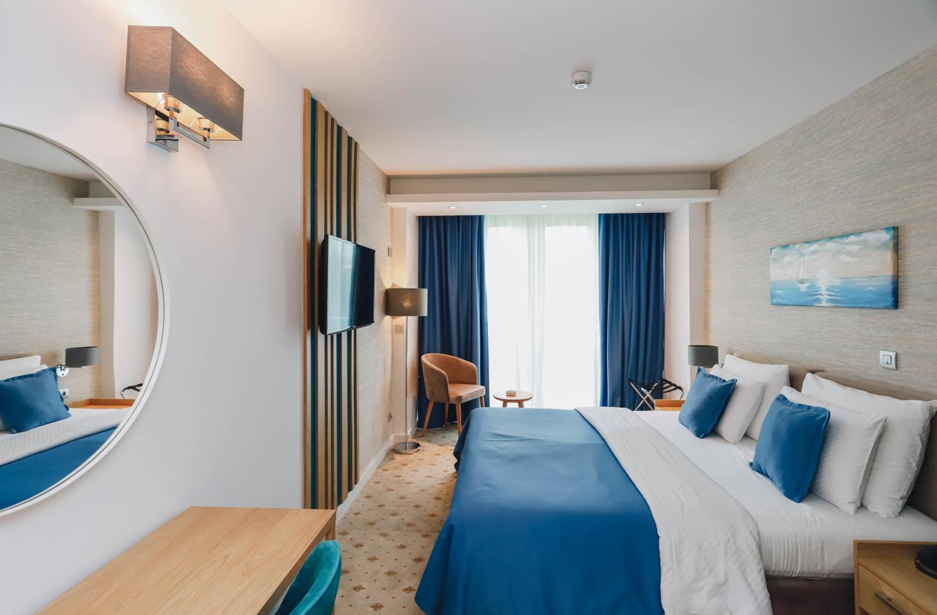 Standard Double or Twin Room Plus photo 1