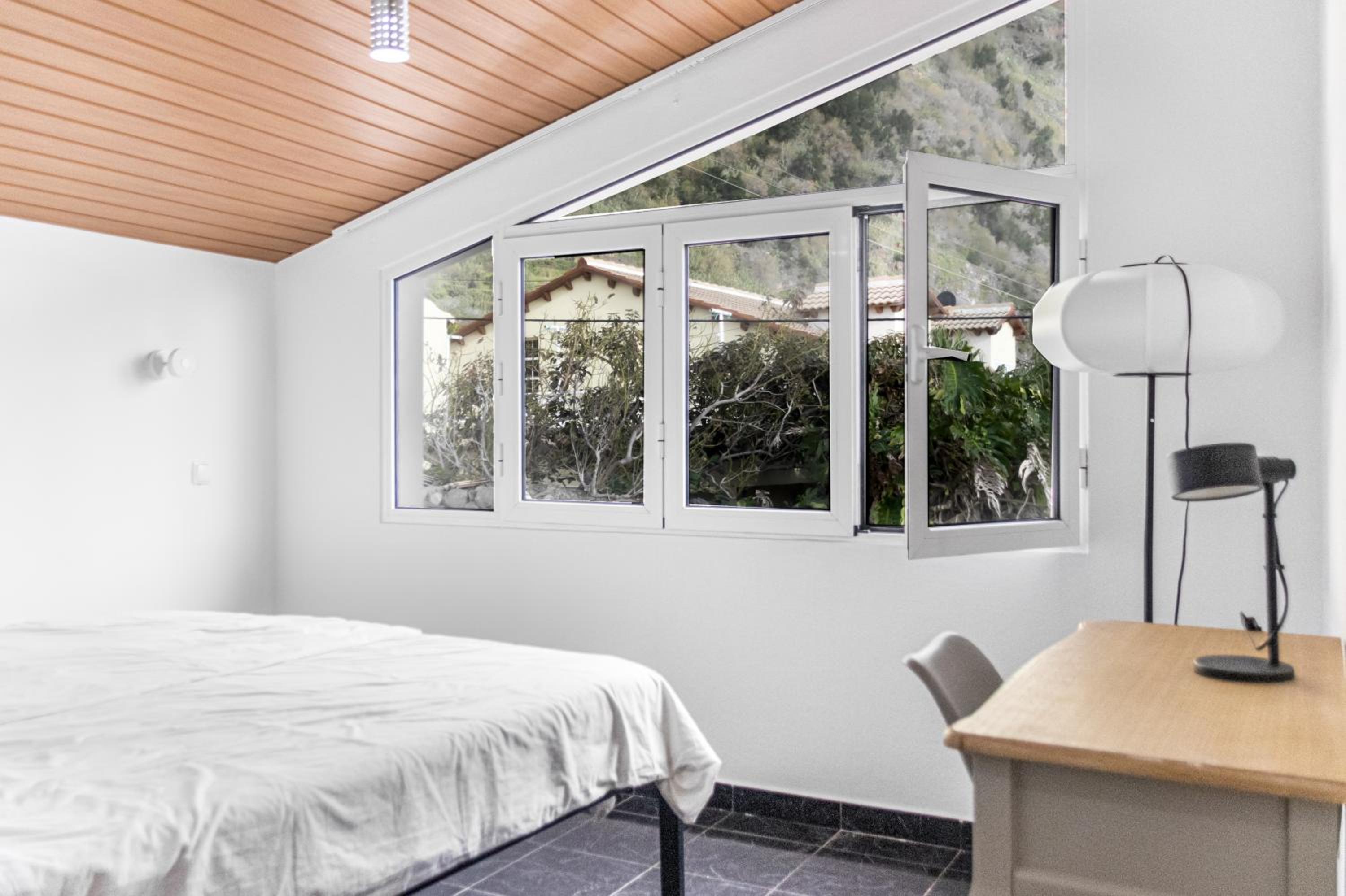 Double or Twin Room with Mountain View photo 1