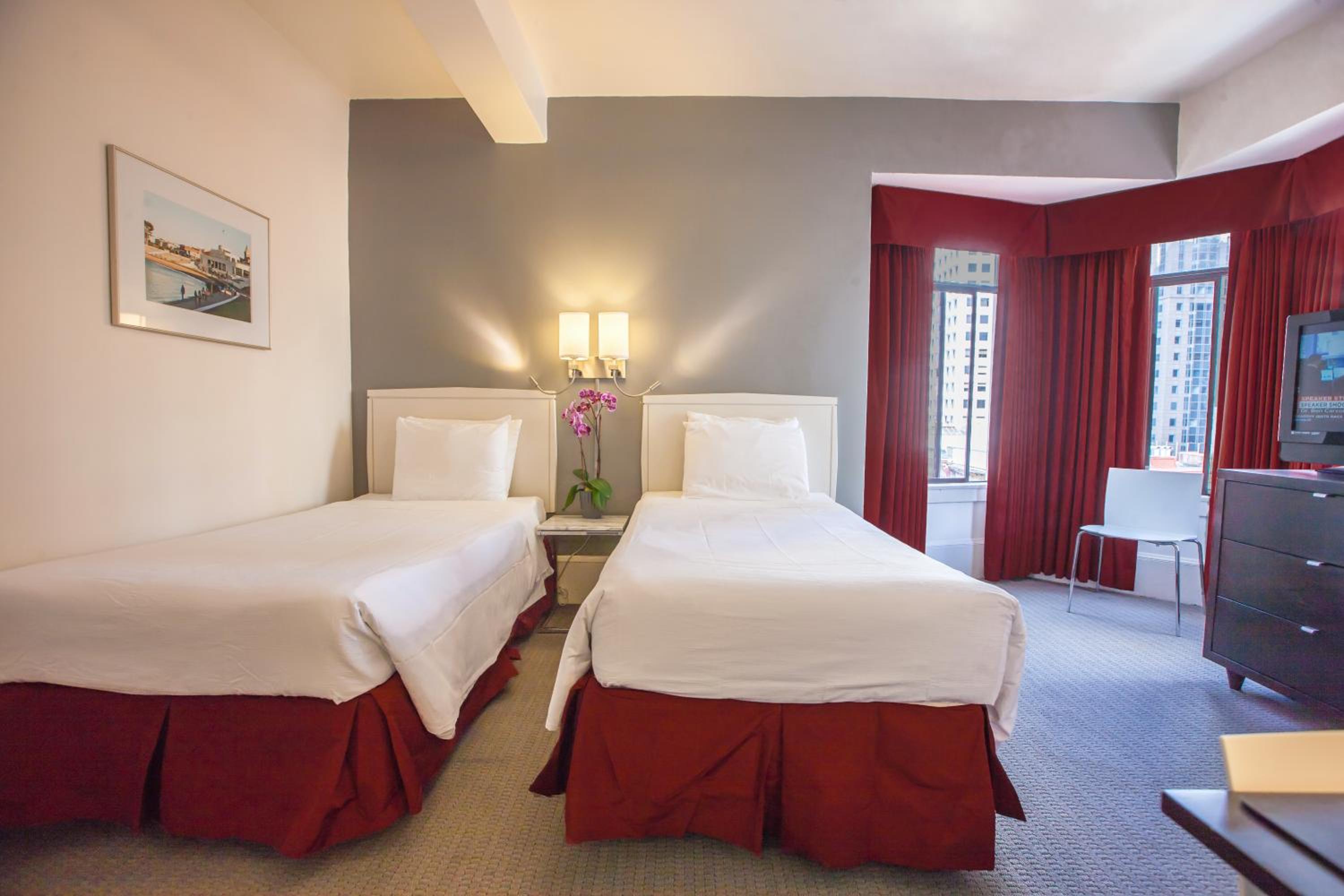 Twin Room - Photo 4