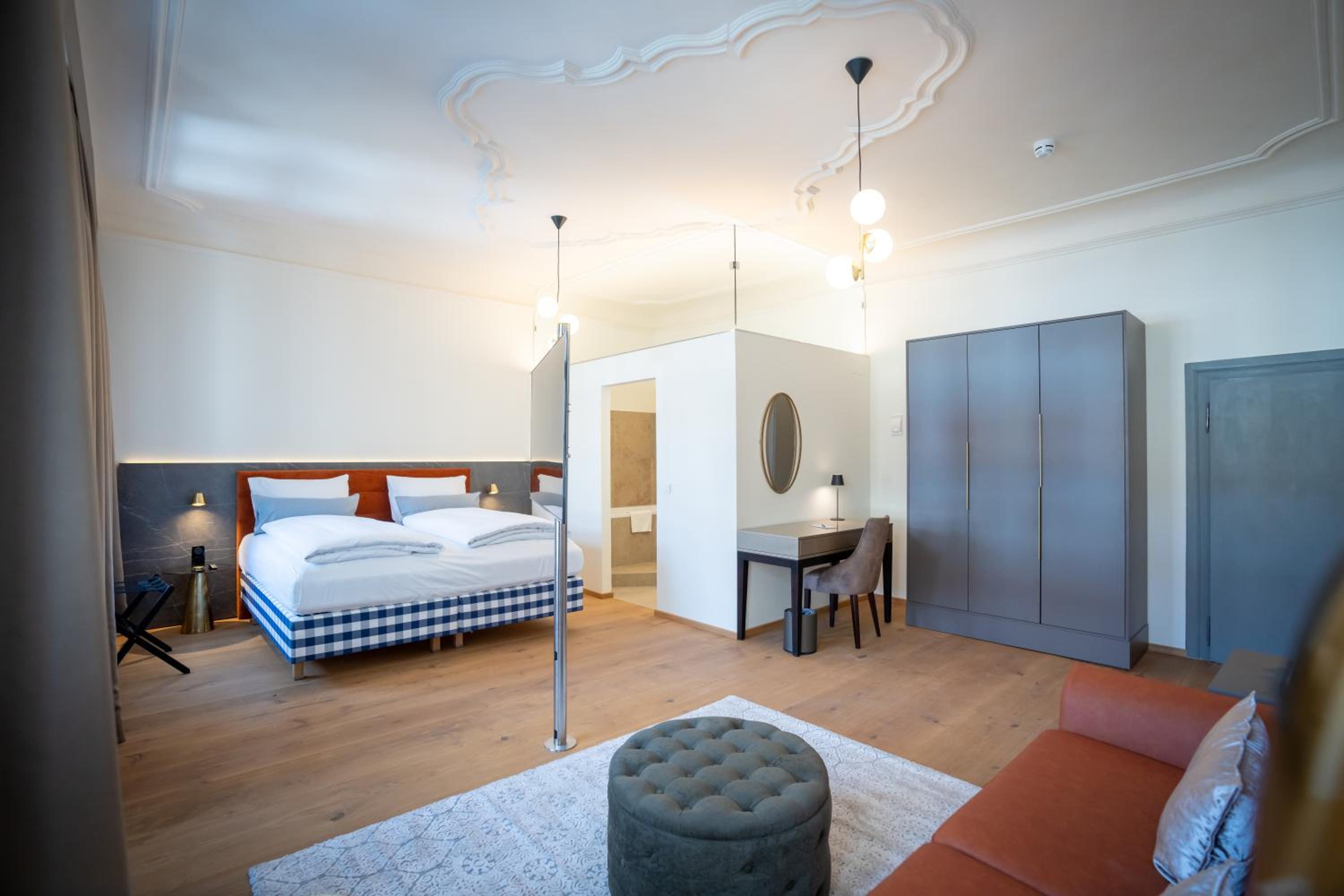 Suite Suite