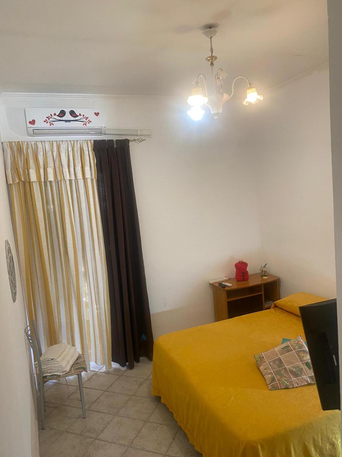 One-Bedroom House - Photo 14
