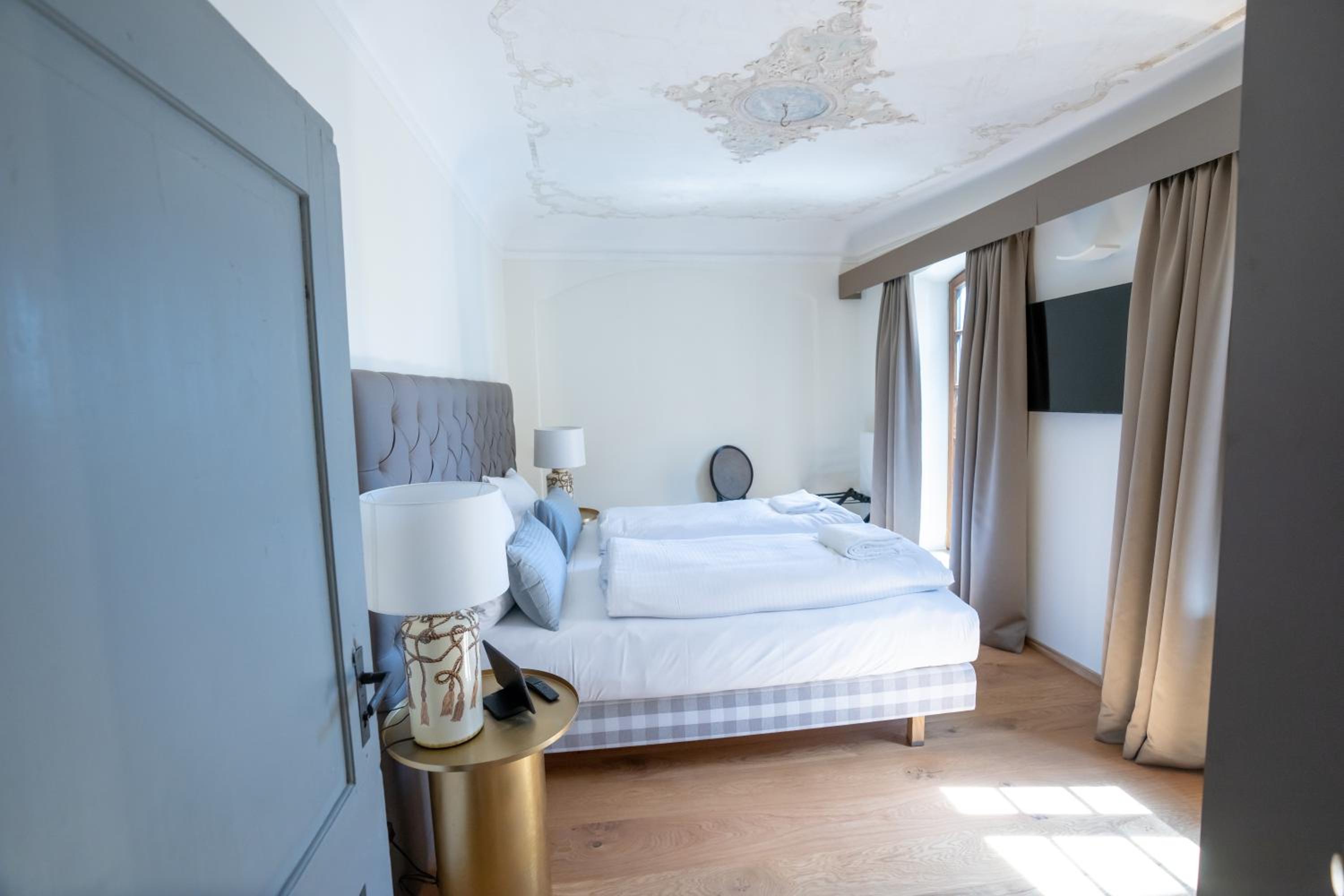 Suite Suite