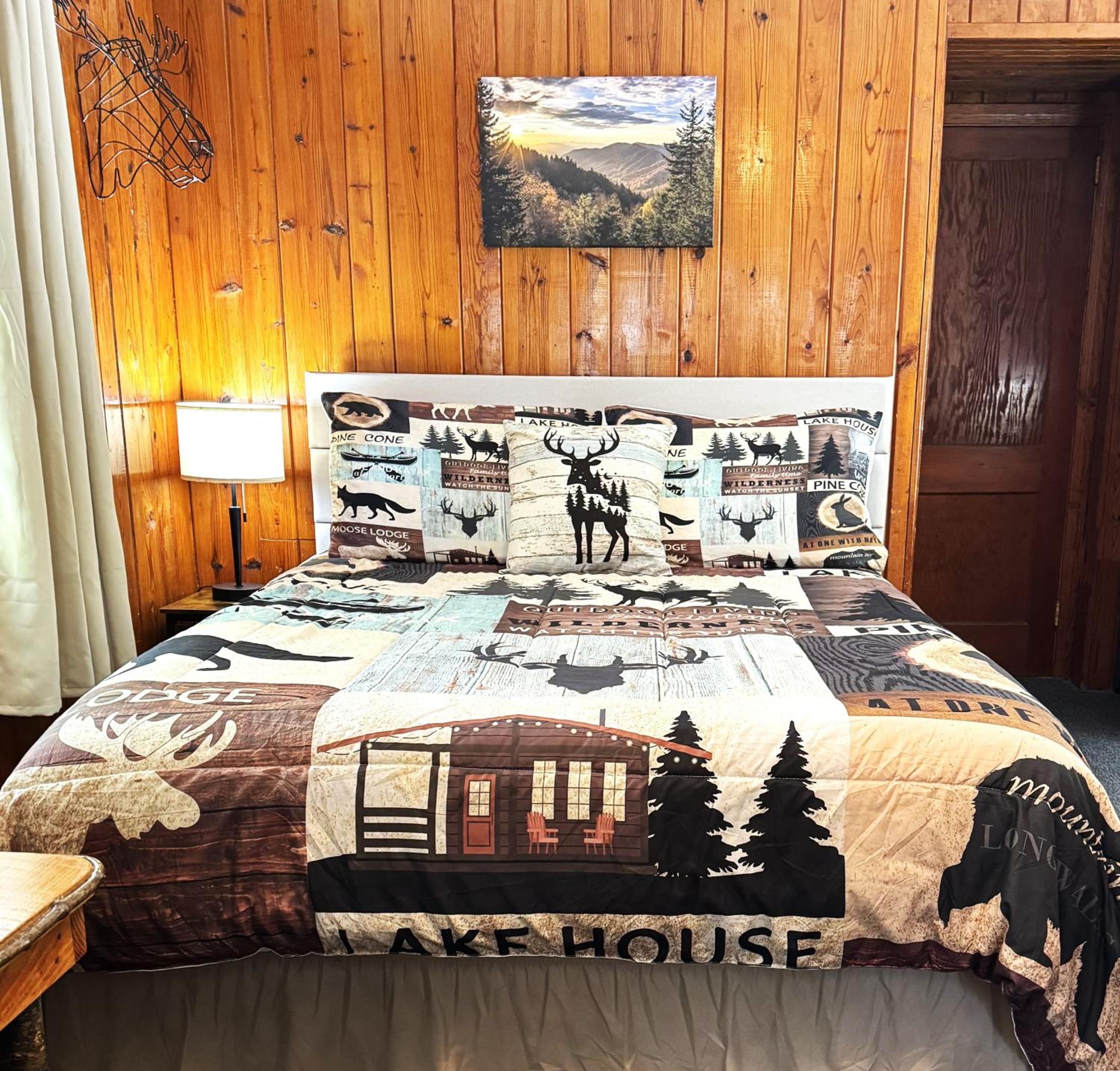 Queen Room photo 1